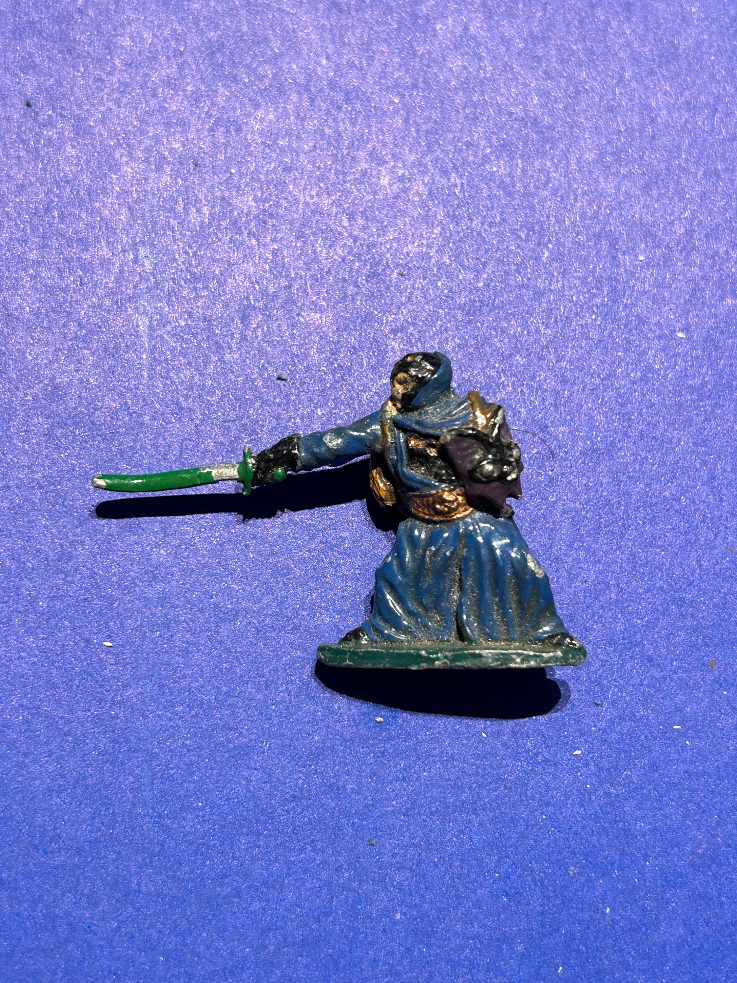 Asgard miniatures dungeon adventurers human anti-paladin (missing the feather from from helmet)