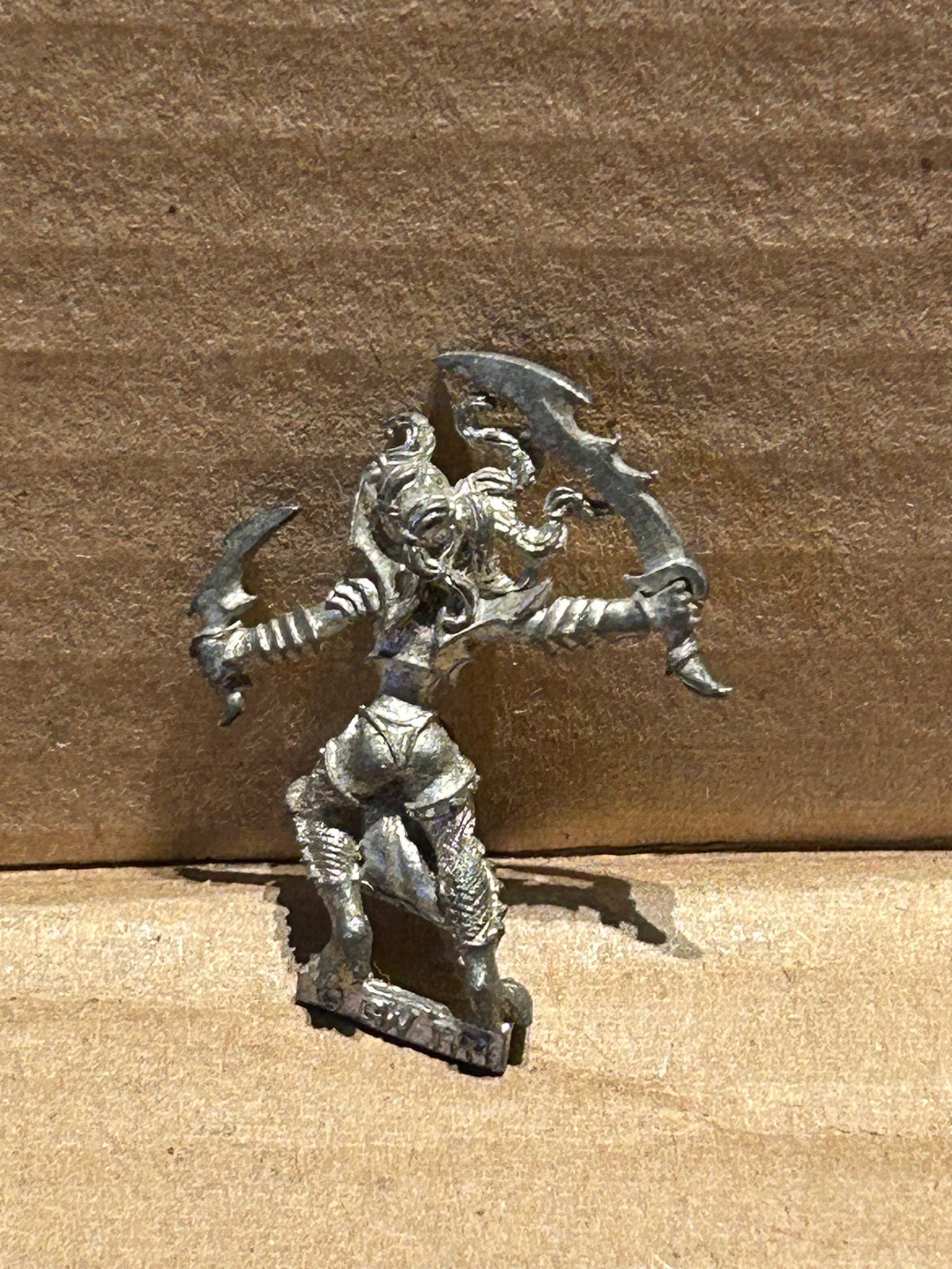 Warhammer - Dark Elves WITCH elf - METAL Fantasy