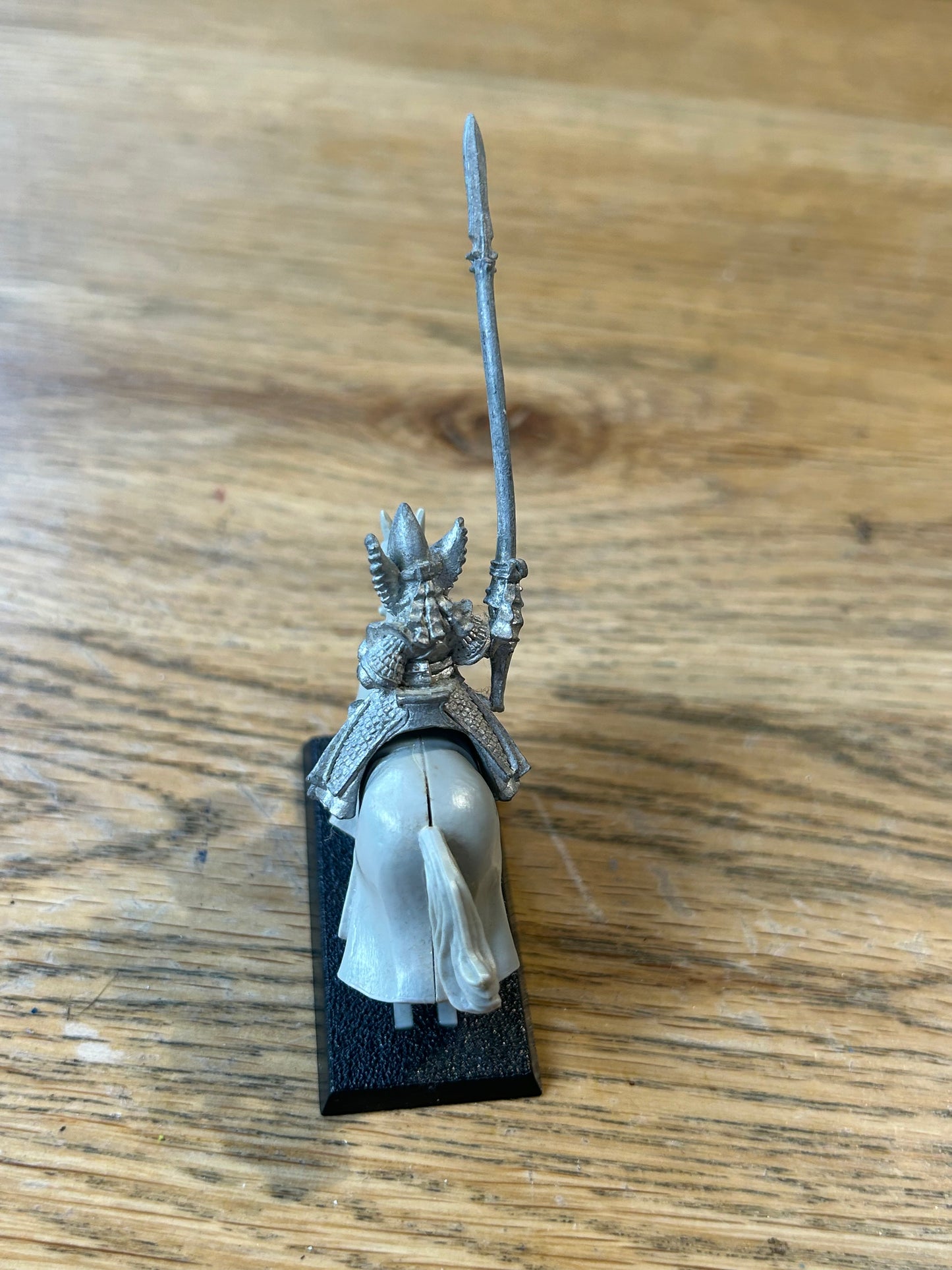 Warhammer Fantasy Old World High Elf silver helm on horse