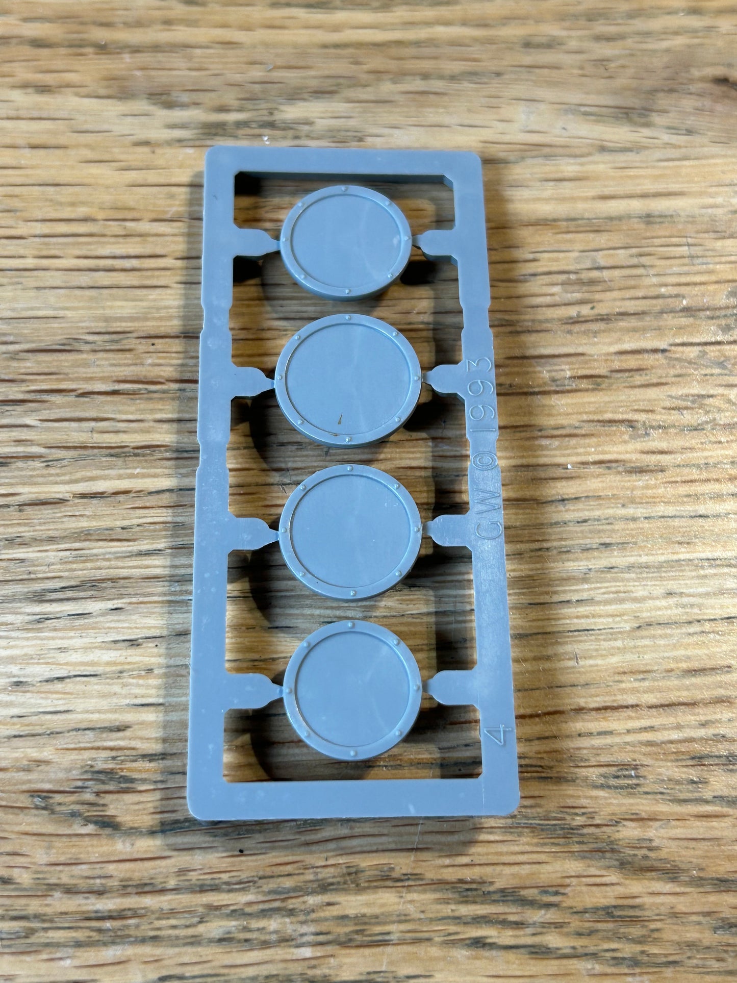 Warhammer Shield x4 Round Shields BNOS Sprue Games Workshop 1993