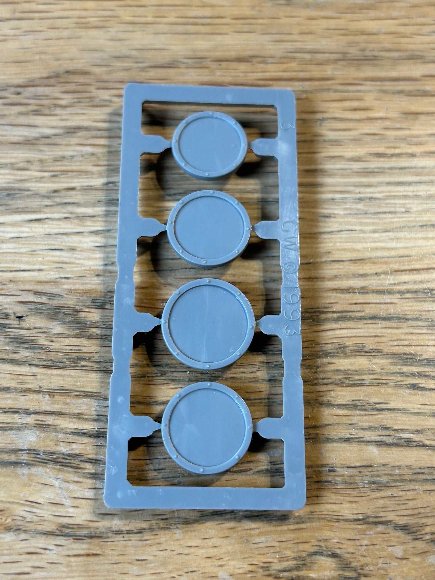 Warhammer Shield x4 Round Shields BNOS Sprue Games Workshop 1993
