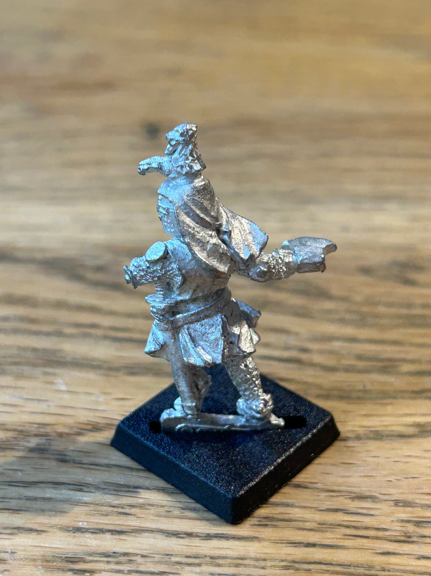 WARHAMMER CITADEL 80s F4 FEUDAL SIR CLIVE AXE KNIGHT EMPIRE BRETONNIAN FIGHTER (2 available)