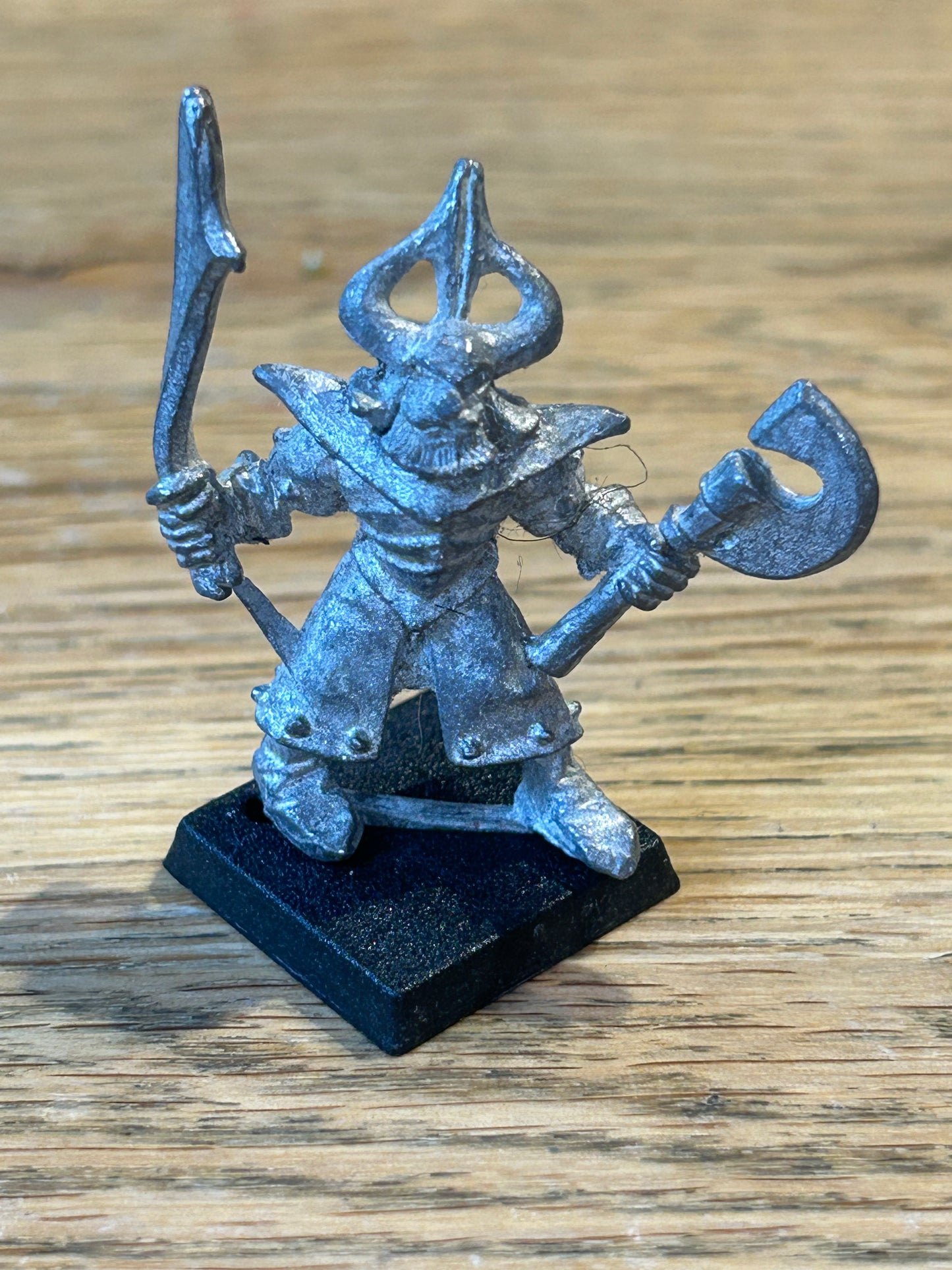 Warhammer Citadel EC02 Pan Tangian Infantry Vandar Eternal Champion