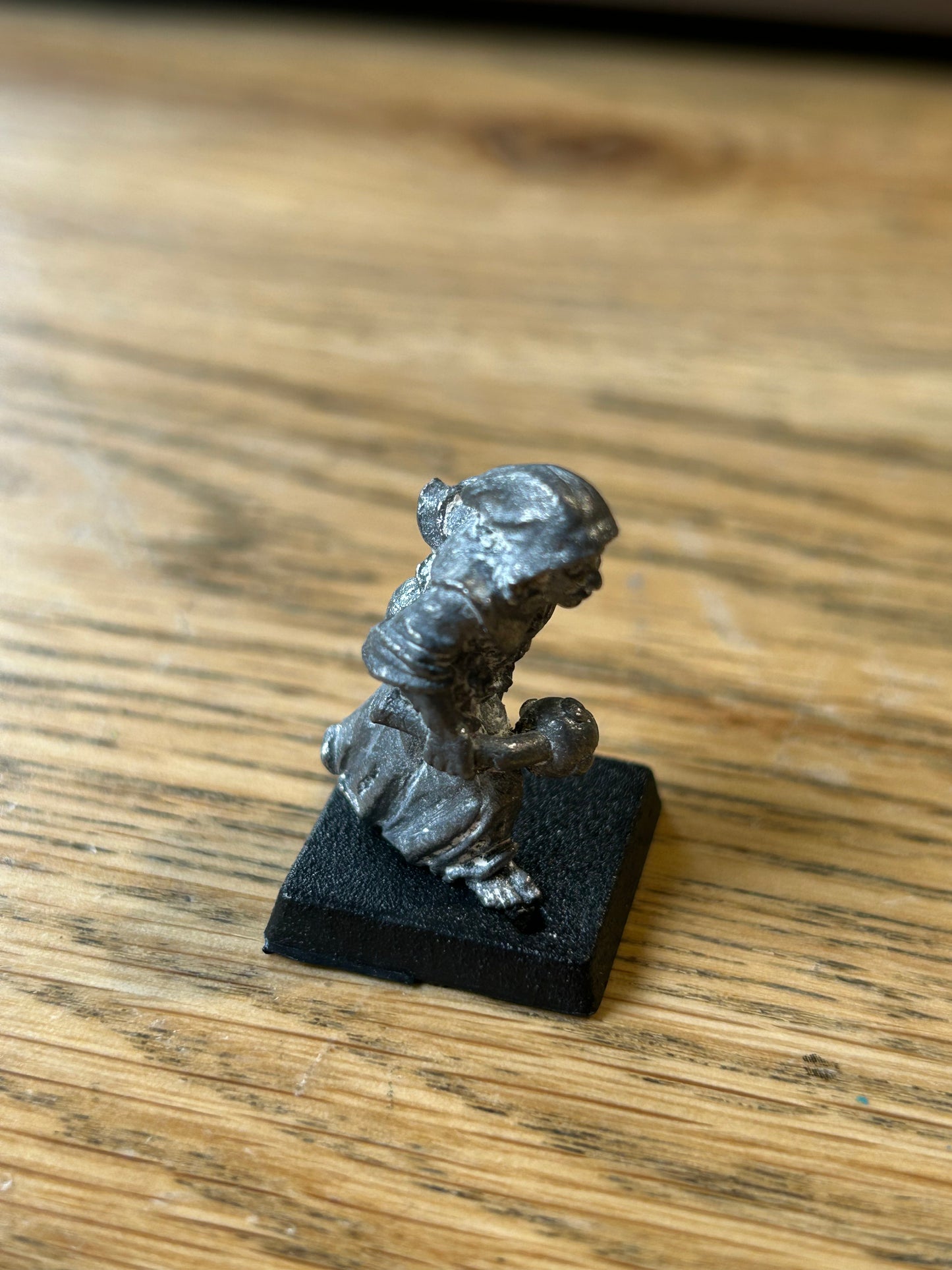 Warhammer Fantasy C03 Cleric Red Robe Metal empire