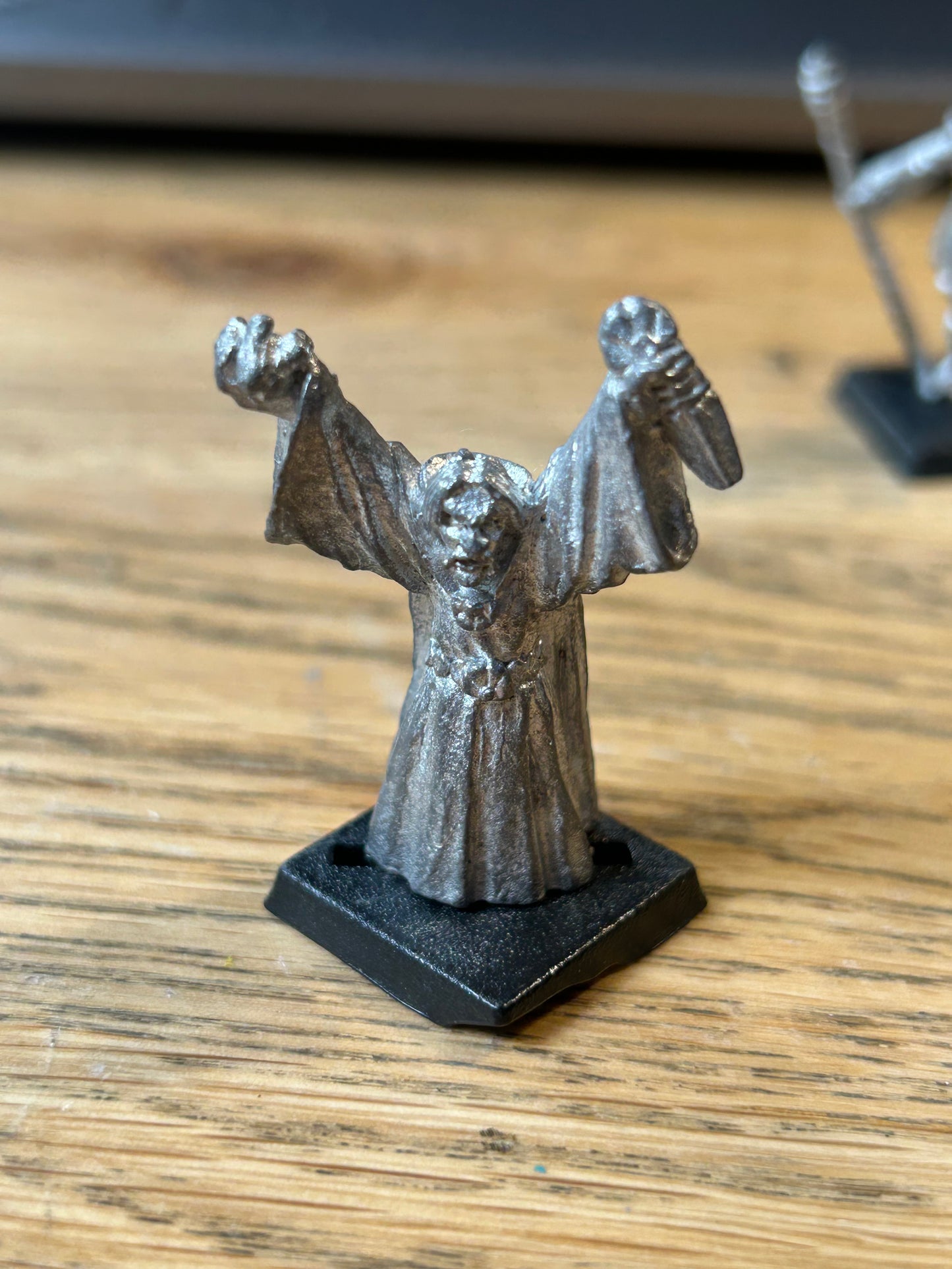 Warhammer Citadel C02 Wizard Si.Copath - Metal (dagger tip has either worn down or he was badly cast)