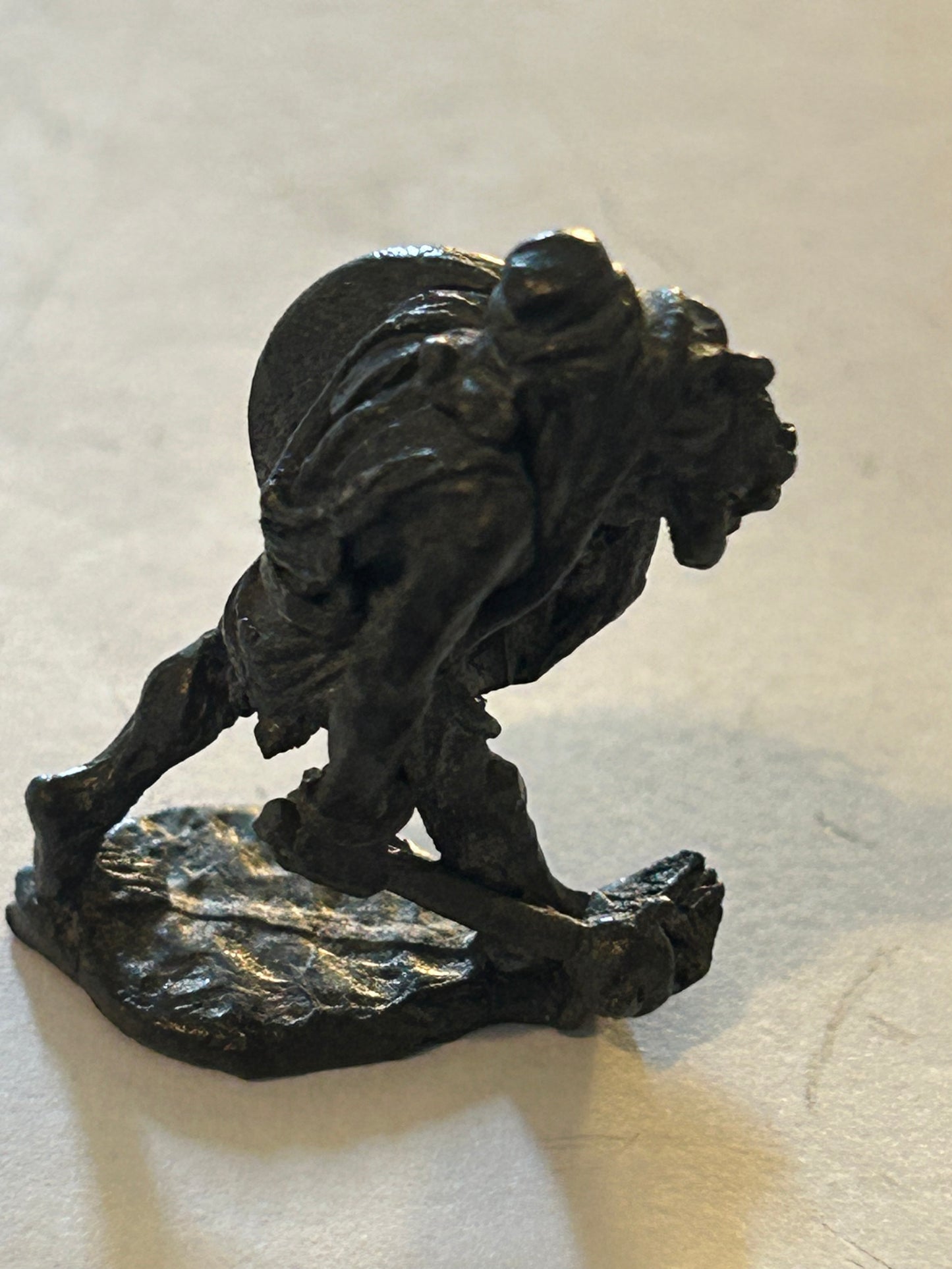 Citadel - Pre Slotta - Warhammer - C15 armoured Orc advancing with mace and shield Fantasy tribes orcs FTO1