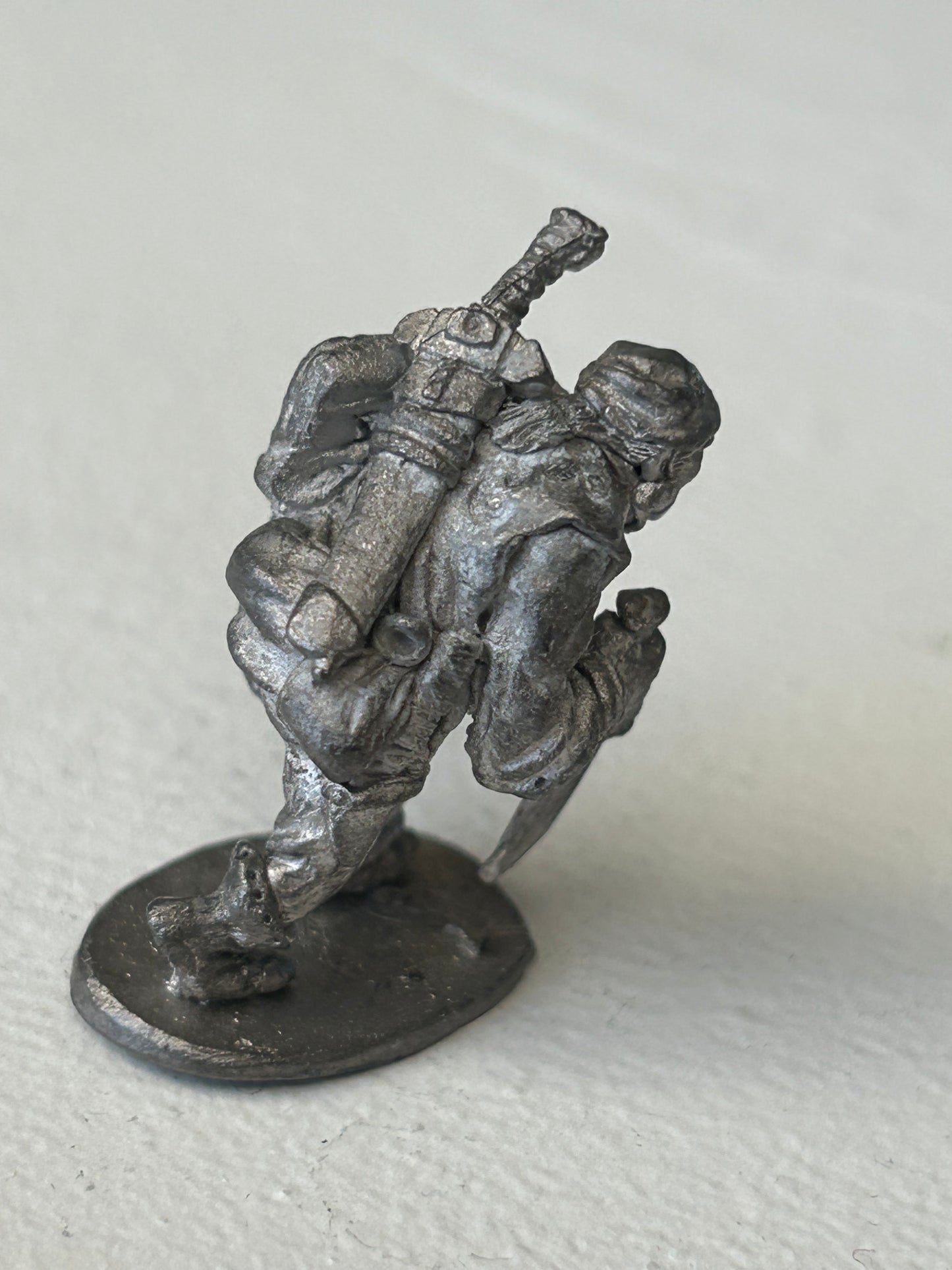 Chronicle miniatures CF10.v2
Thief back-stabbing