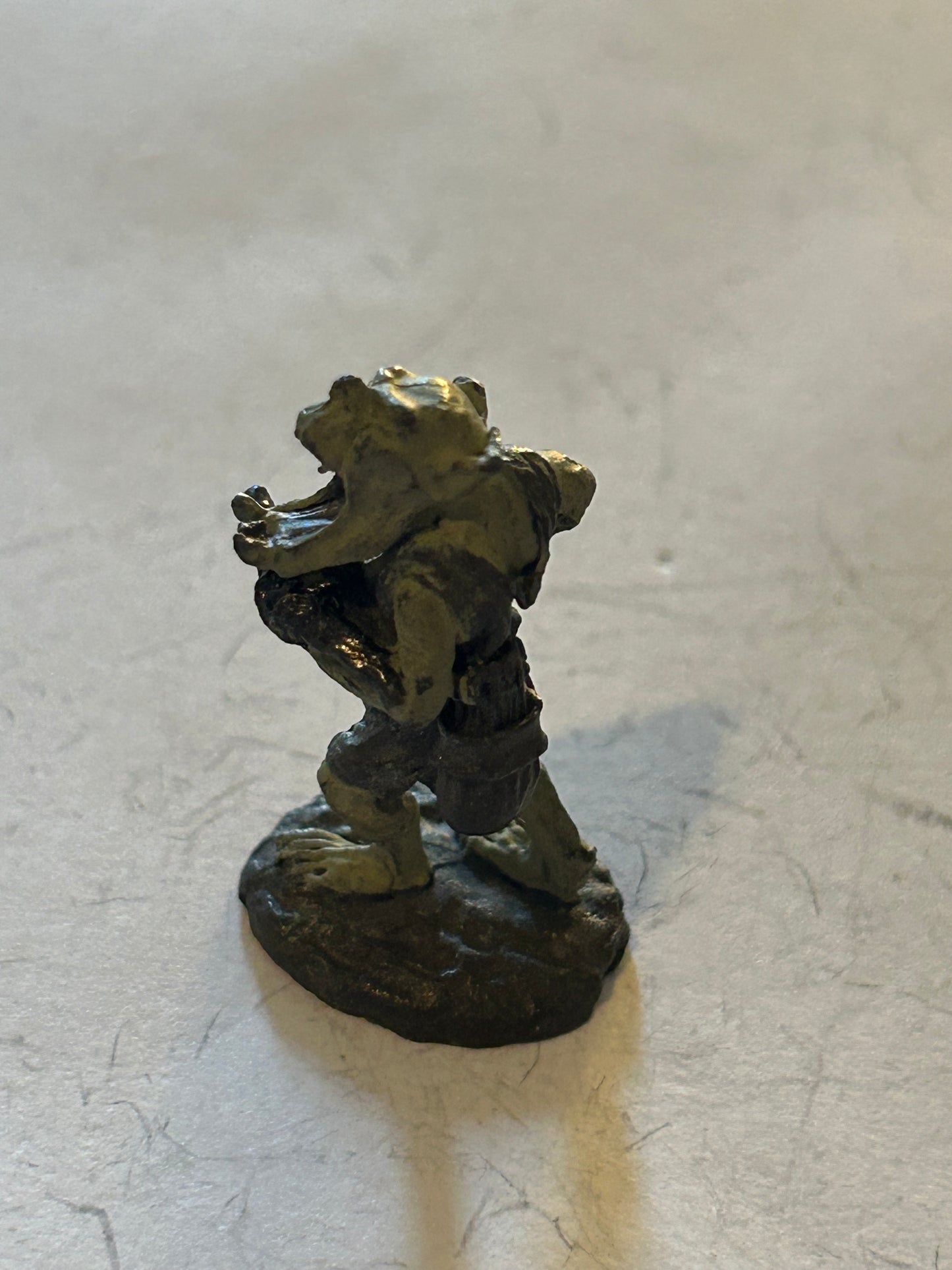 Citadel - Pre Slotta - Warhammer - C15 armoured Orc with sword and shield FTO2 attacking with sword and shield Fantasy tribes orcs