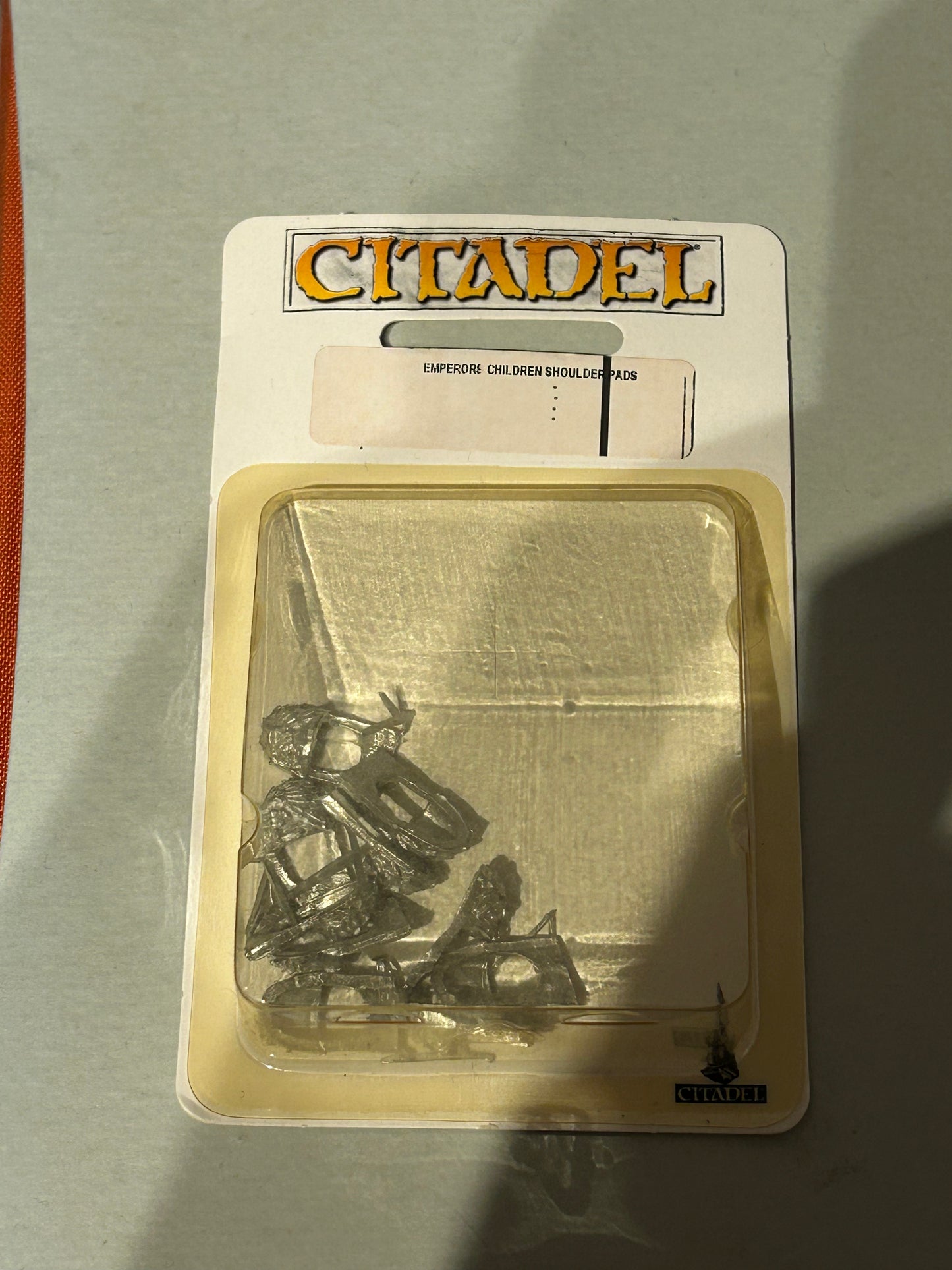 Emperor's Children Shoulder Pads Metal Upgrades sealed blister pack