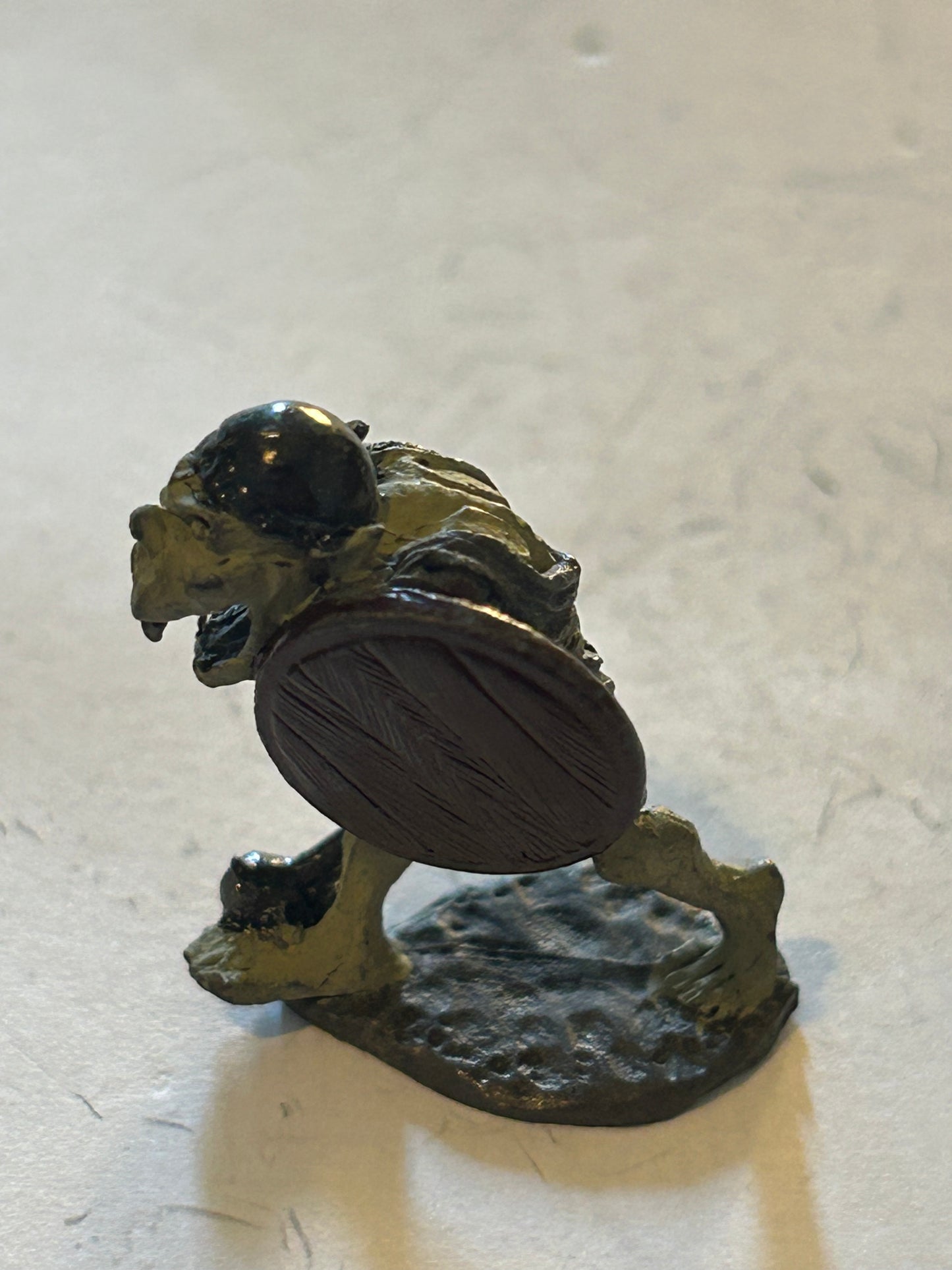 Citadel - Pre Slotta - Warhammer - C15 armoured Orc advancing with mace and shield Fantasy tribes orcs FTO1