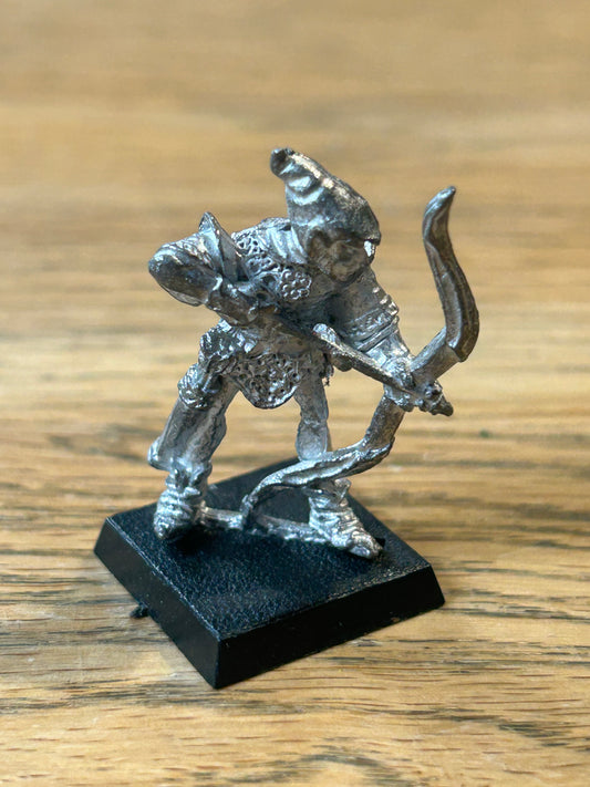 Citadel Warhammer classic 80s LOTR ME32 Noldor Deep Elf Archer Lord of the rings or high elves