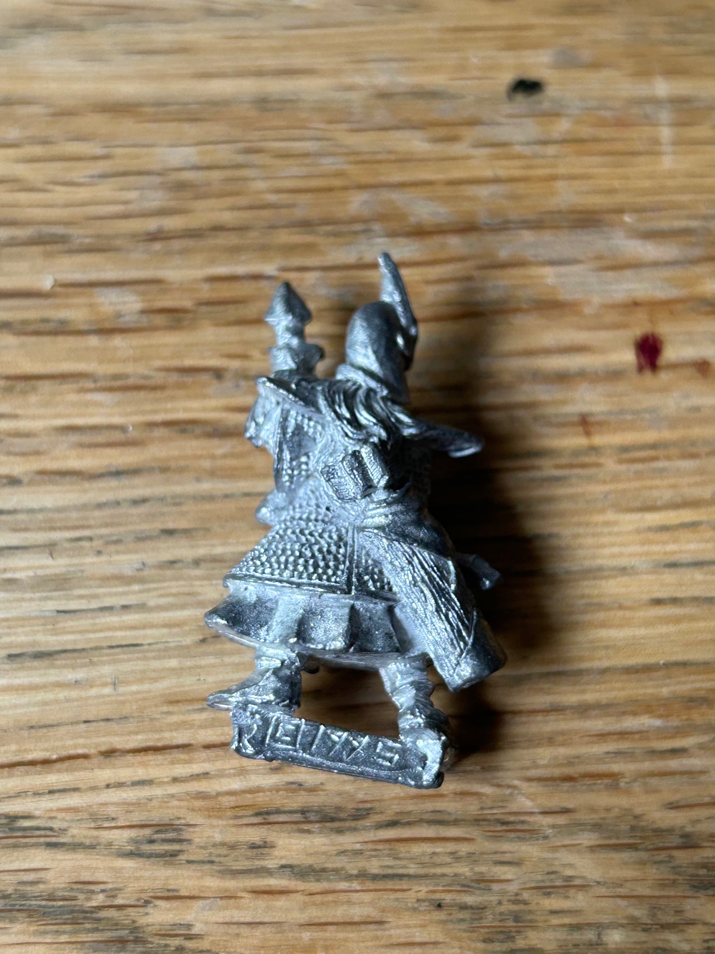 Warhammer fantasy dark elves metal bolt thrower crewman (5 available)