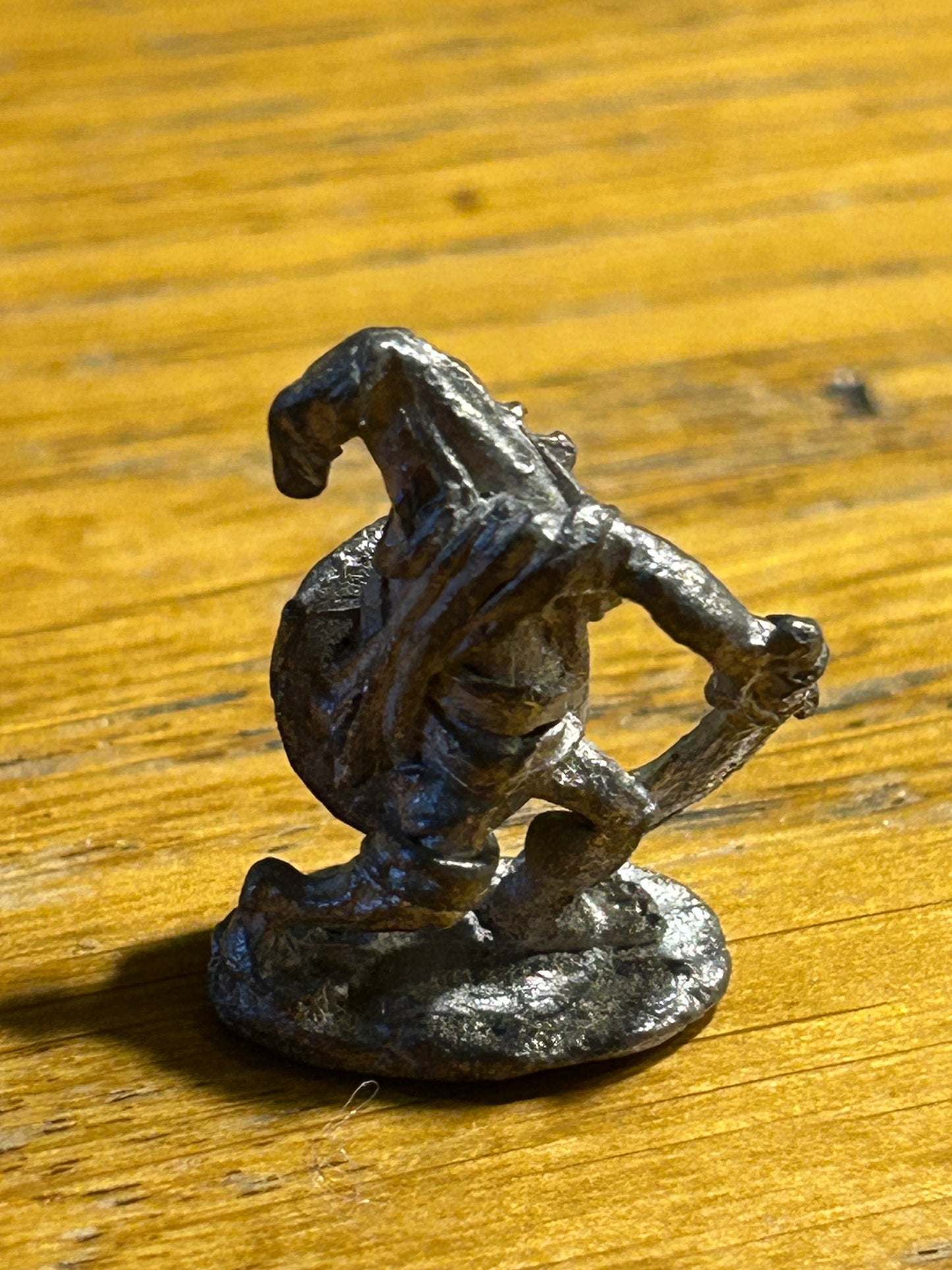 C13 night goblin with sword and shield warhammer fantasy