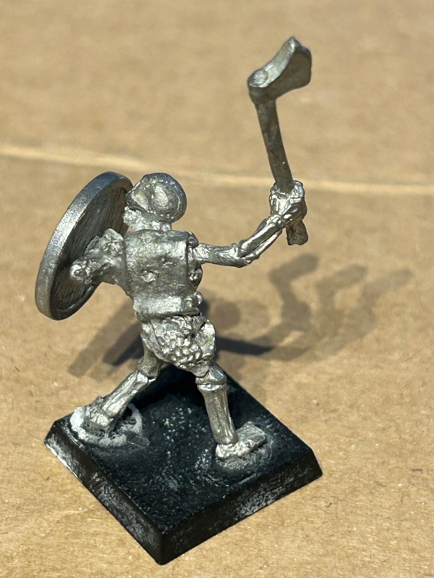 Citadel miniatures warhammer fantasy C17 skeleton mad axe