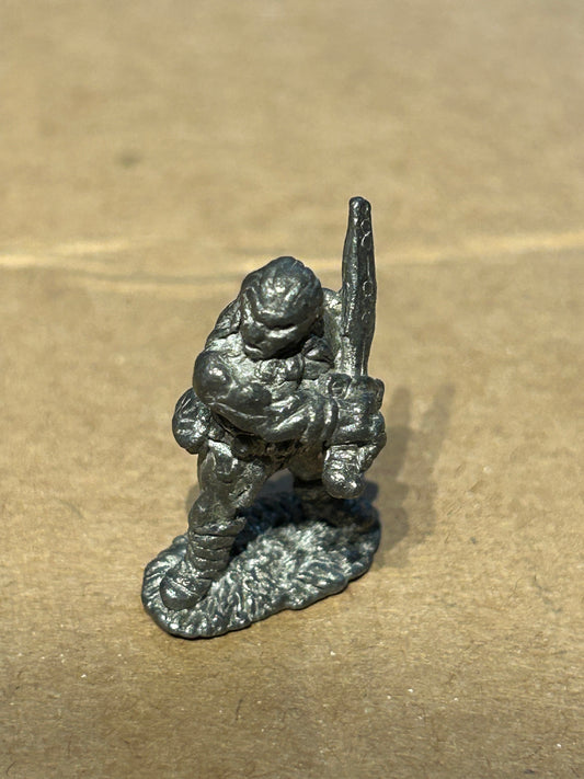 Barbarian w. Two-handed Sword
FA9 warhammer fantasy adventurers