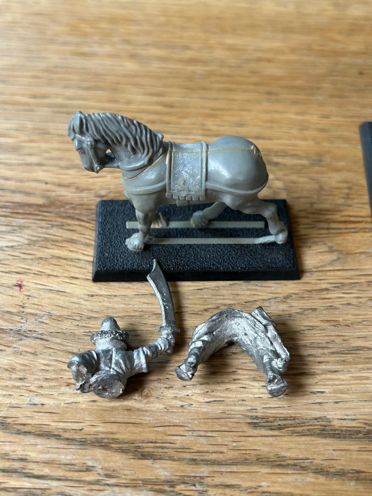 Warhammer Fantasy Old World Mounted Ungol Horse archer with sword (horse has no tail)