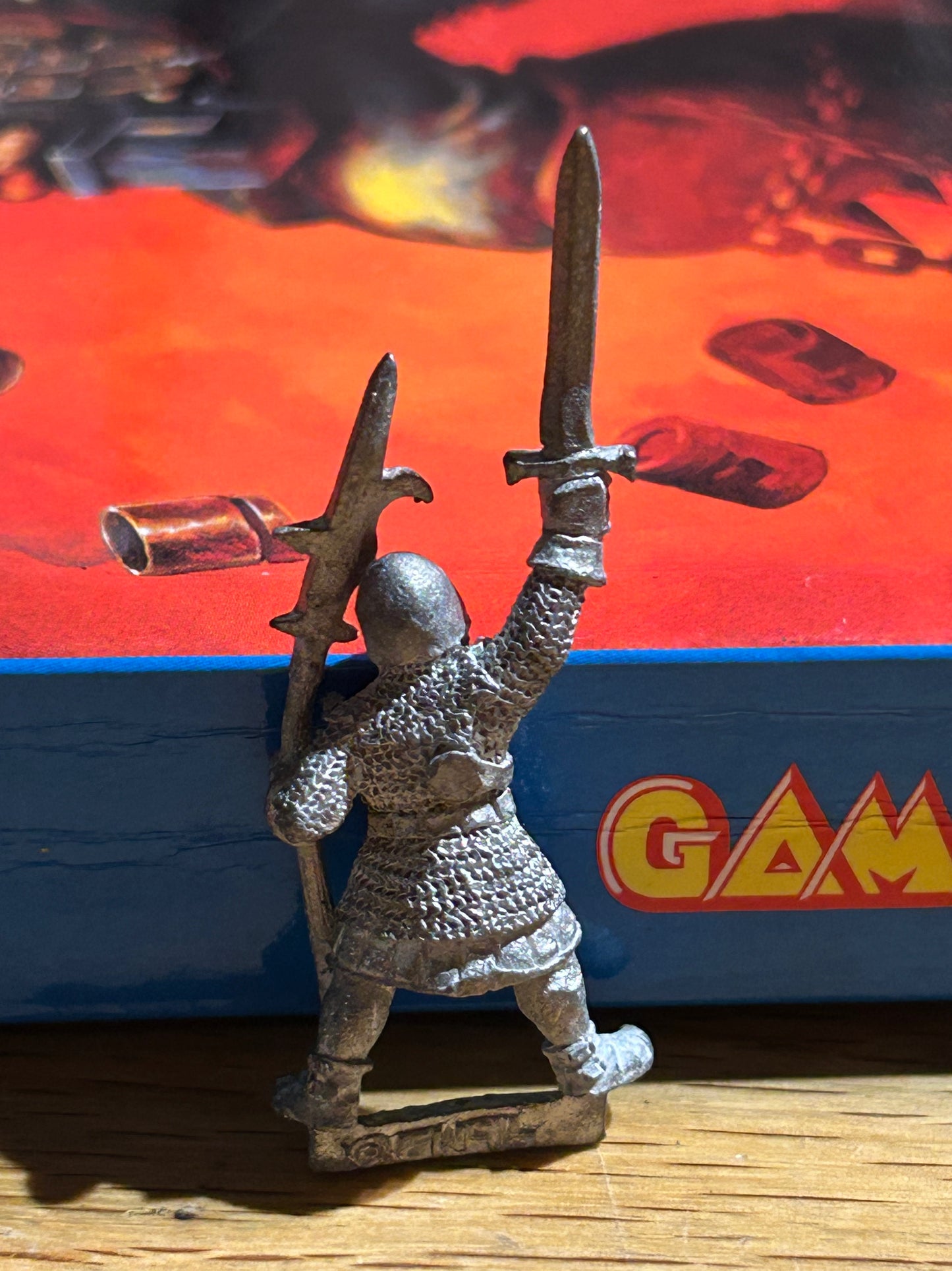 BRETONNIAN MEN-AT-ARMS HALBERDIER CHAMPION Metal Army Command Warhammer 1990s