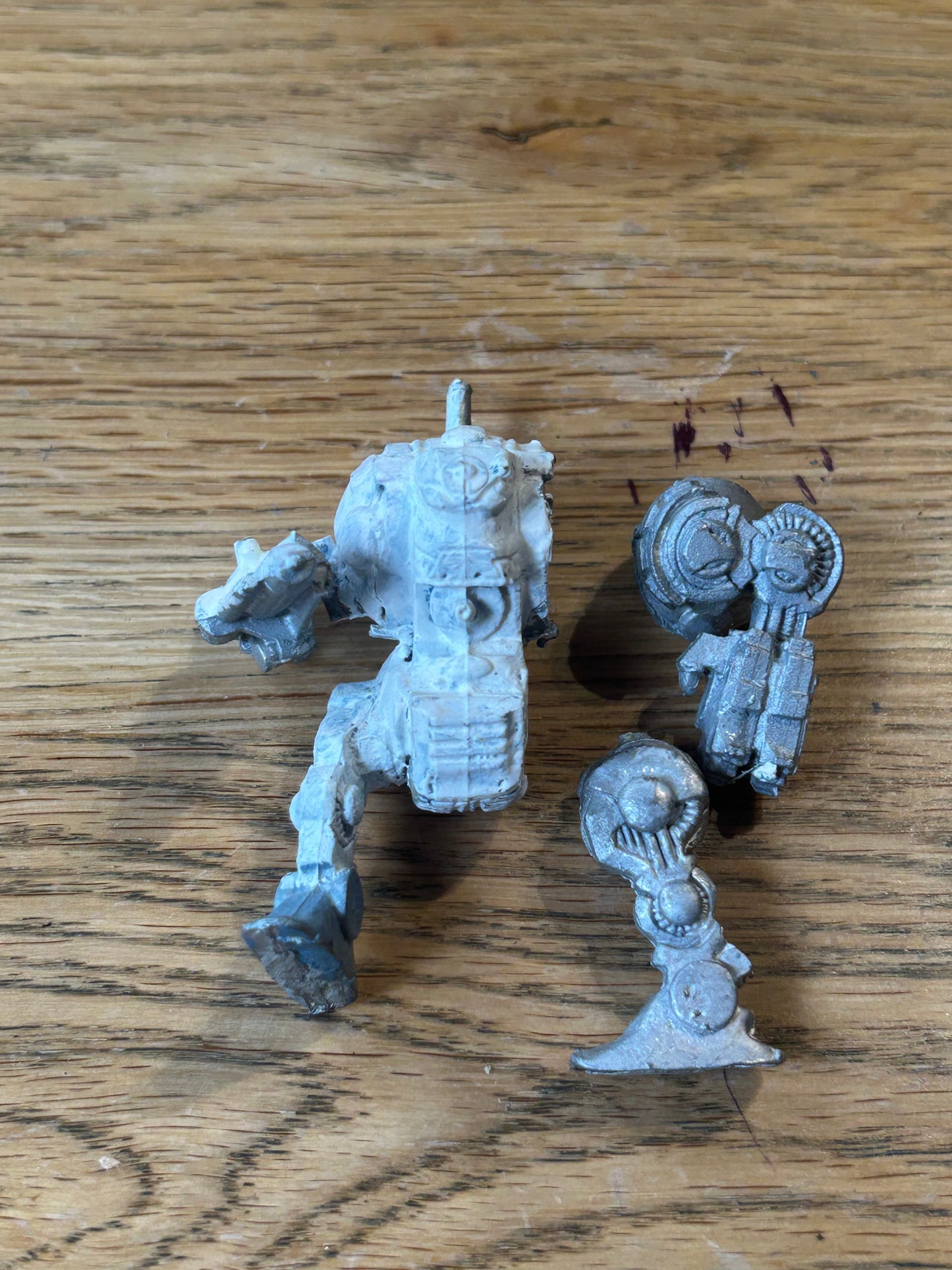 Rogue Trader/ Warhammer 40k space marine dreadnought with long legs and las cannon