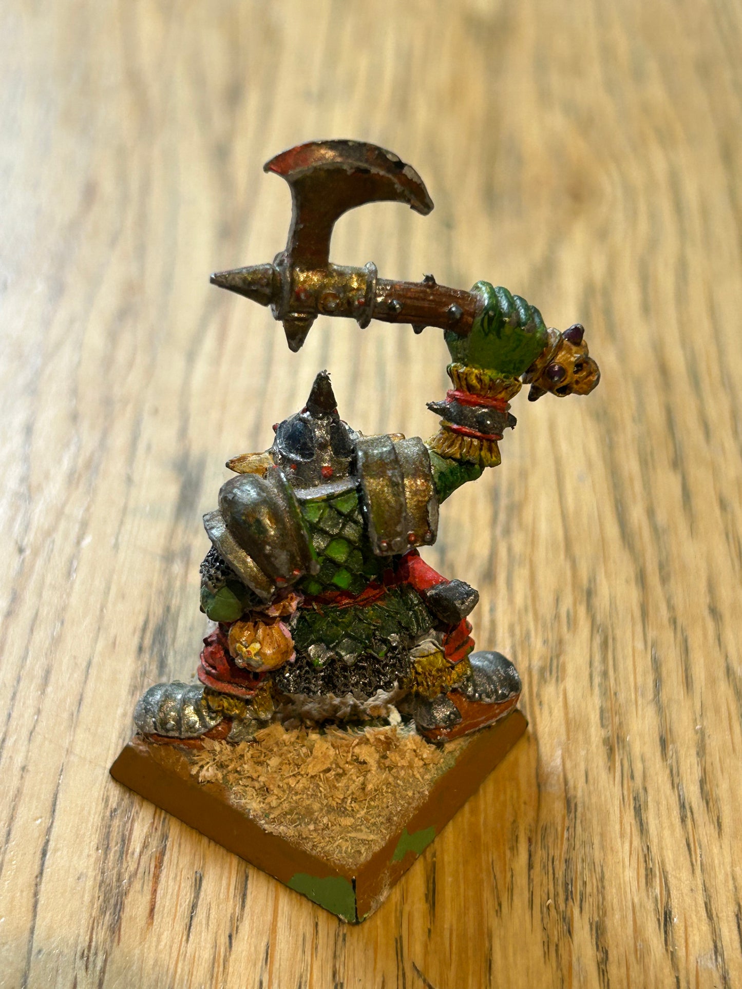 Warhammer fantasy orc champion