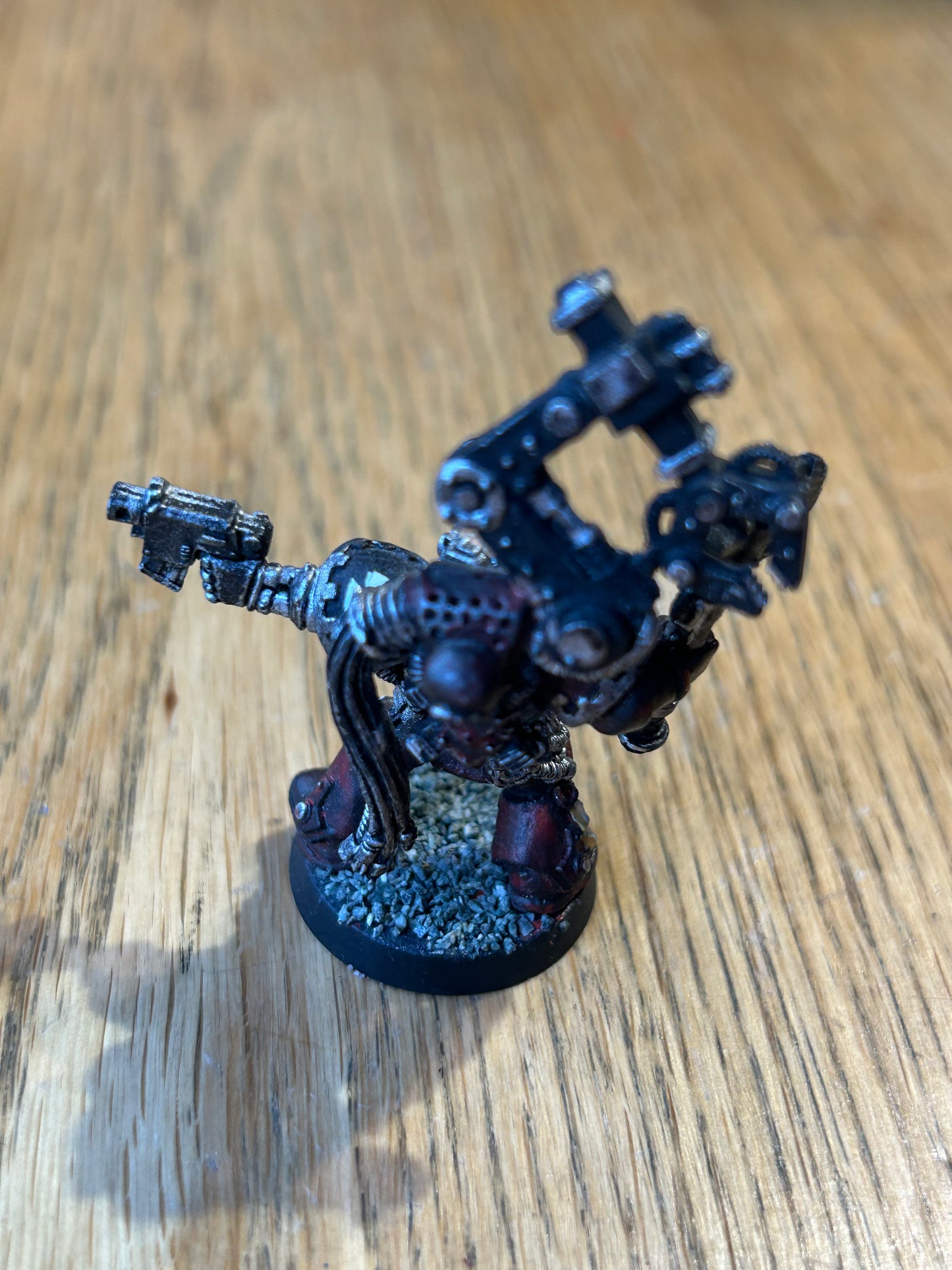 Space Marines - Techmarine with Power Axe - Painted
)