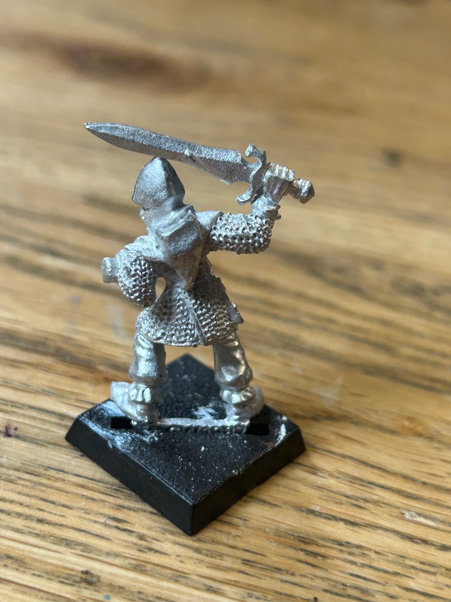 Citadel Warhammer classic 80s Elf Warrior Katha