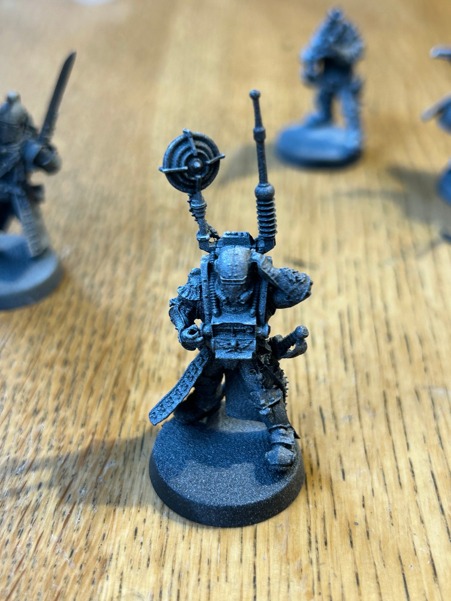 Forgeworld Oop Solar Auxilia Tactical Command Squad Warhammer (leader has broken his sword but the broken part is there to be fixed if possible)