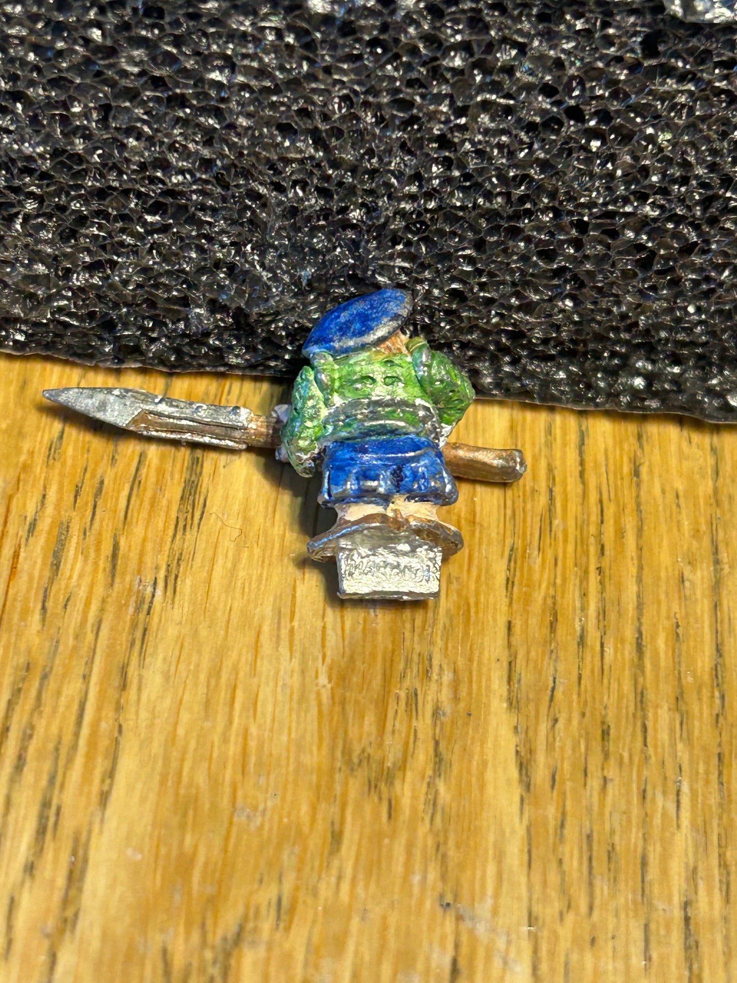 Warhammer fantasy marauder miniatures dwarf with plug in spear