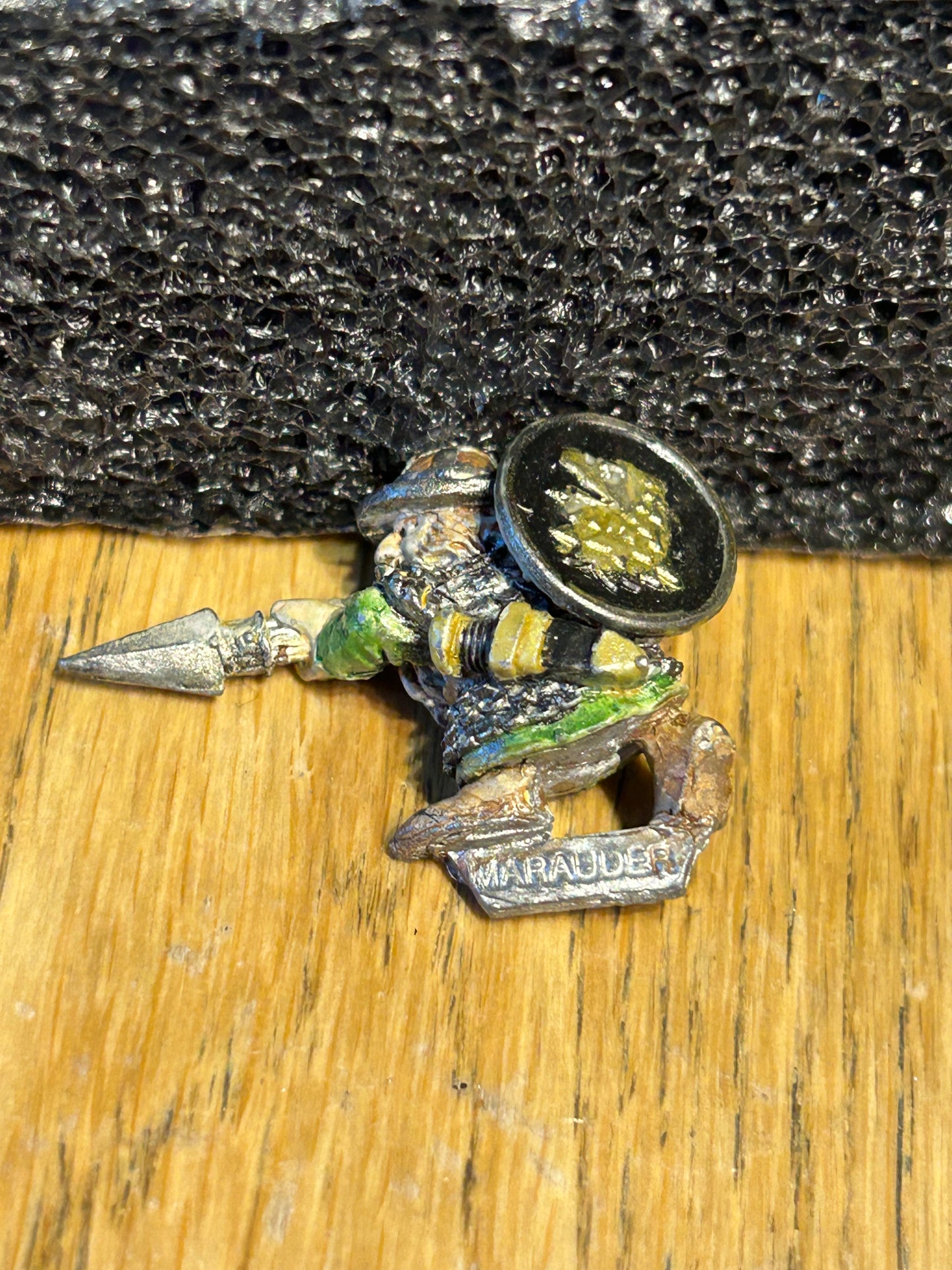 Warhammer Marauder MM10 DW 1 helmet advancing with spear Dwarves Clansmen Games Workshop Citadel