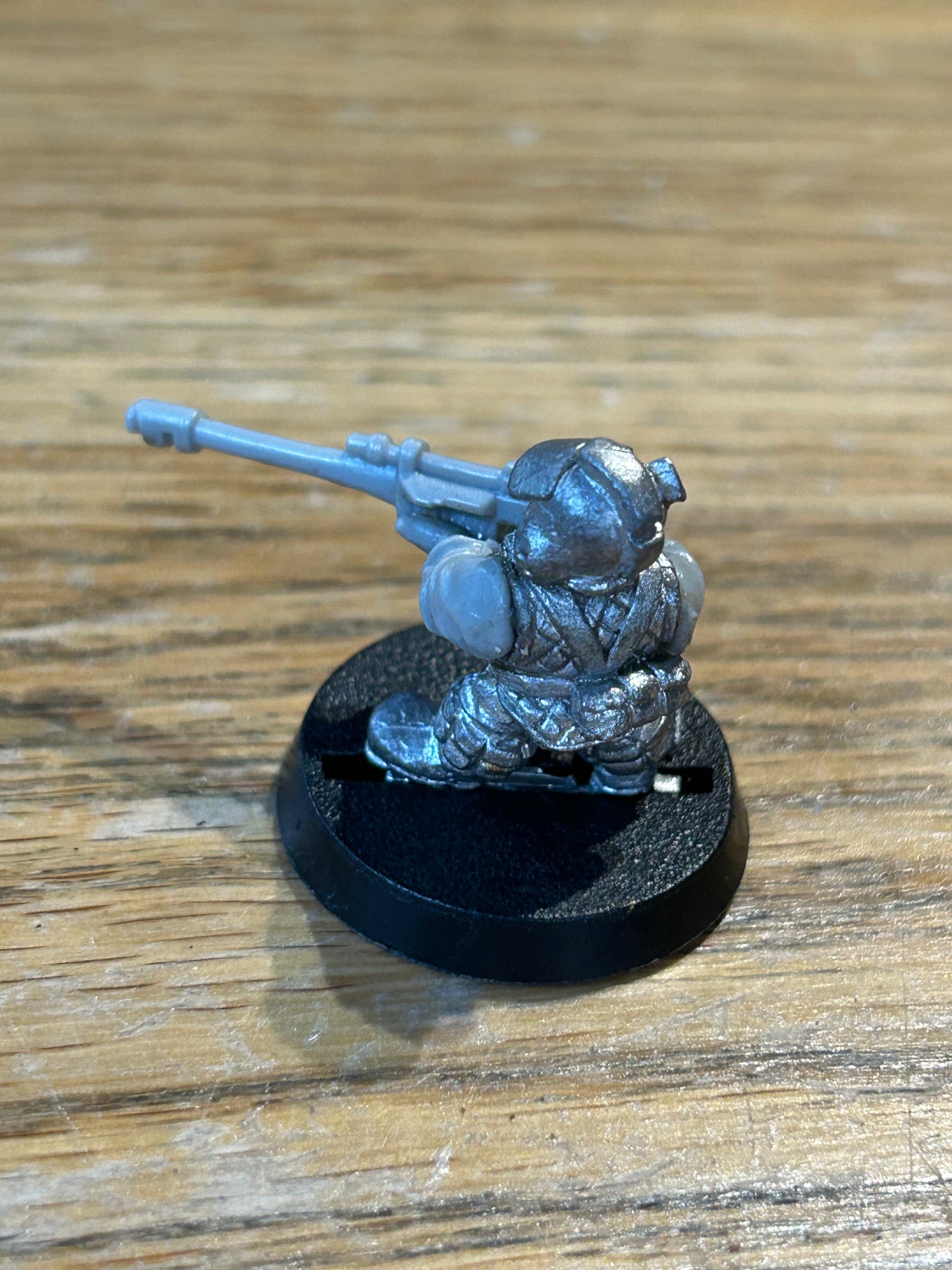 Warhammer 40k Rogue Trader metal squat with plastic arms and lasgun