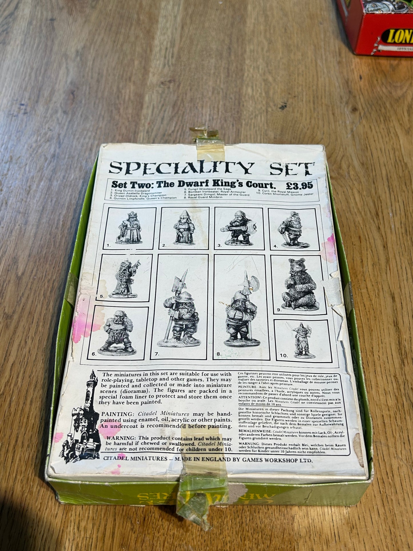 Citadel Miniatures Set Two The Dwarf King's Court from Games Workshop (complete but box has quite a bit of damage)