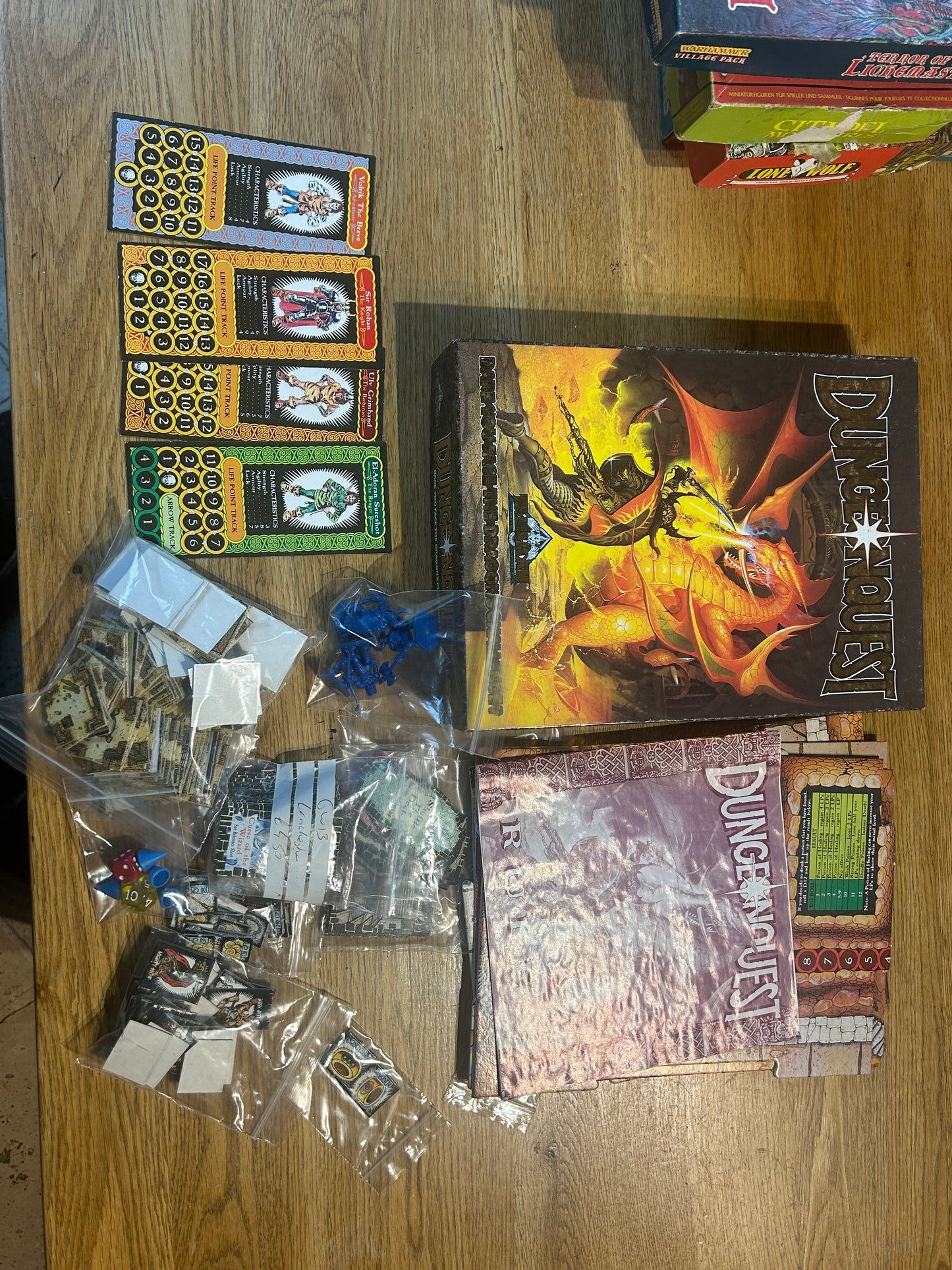 DUNGEONQUEST GAMES WORKSHOP 1987 BOARD GAME (complete except for 3 little plastic cones which can be substituted for anything)
