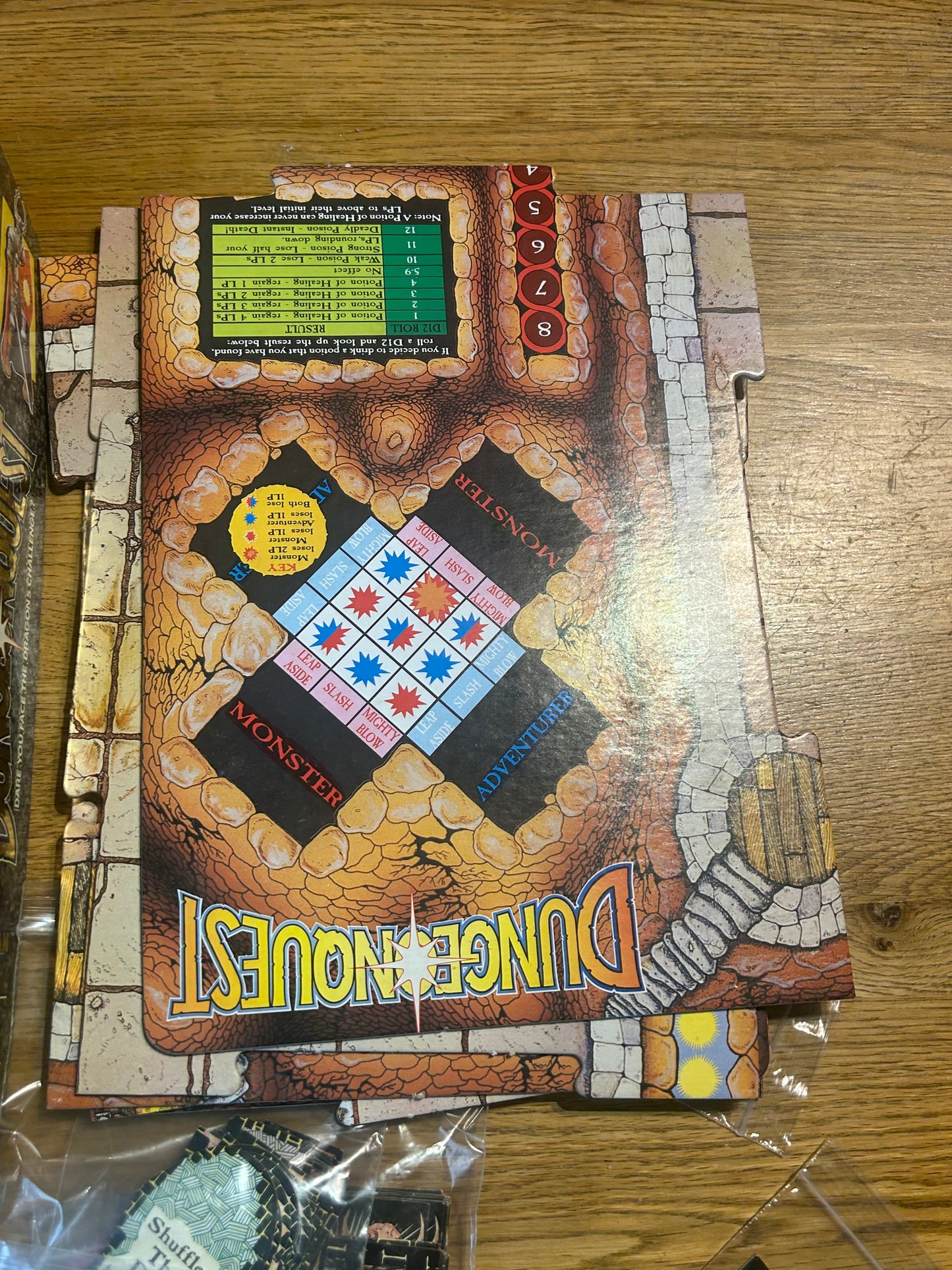 DUNGEONQUEST GAMES WORKSHOP 1987 BOARD GAME (complete except for 3 little plastic cones which can be substituted for anything)