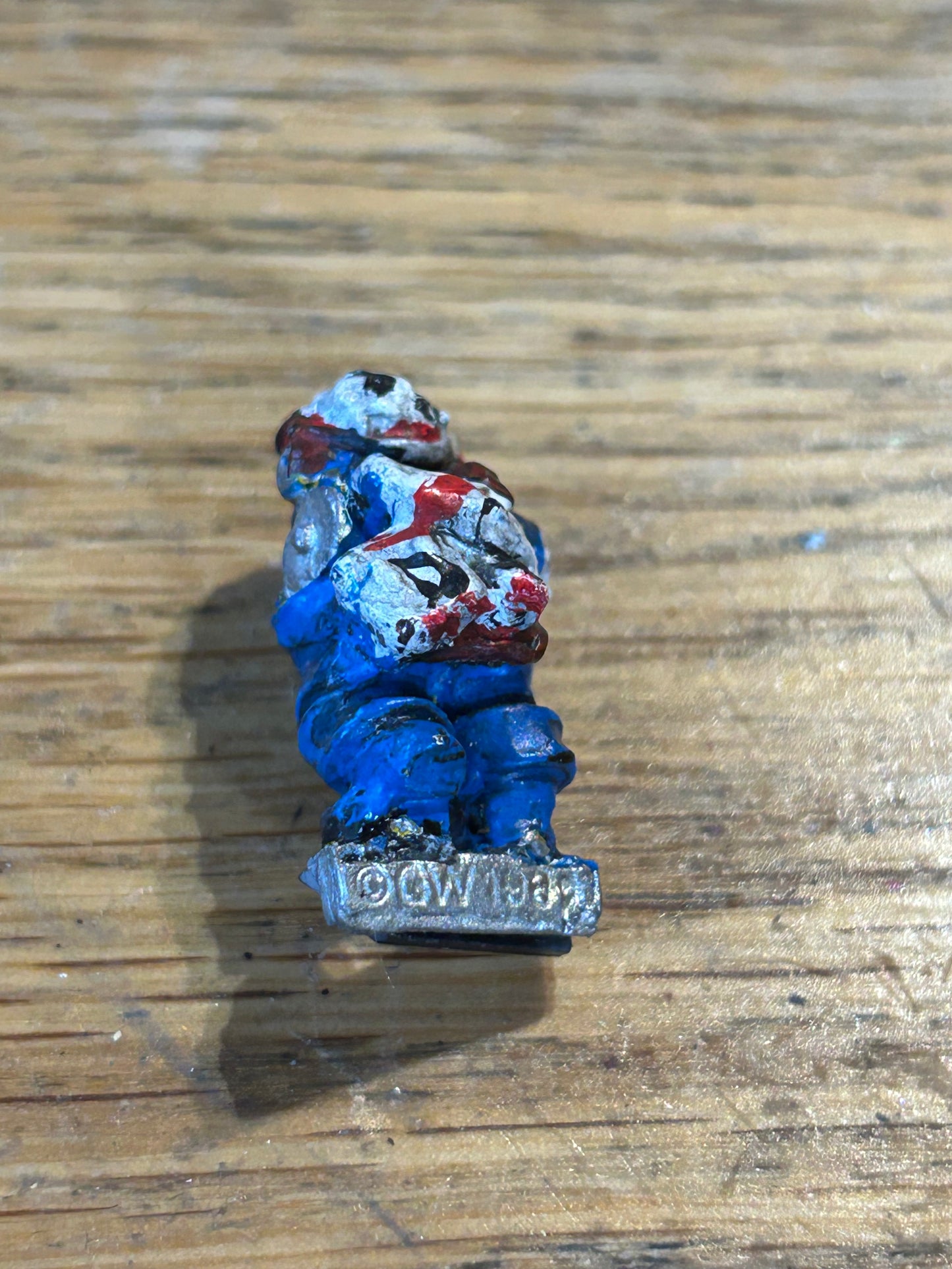 Rogue Trader Warhammer 40k Squat Adventurer (only one plastic arm and no weapon)