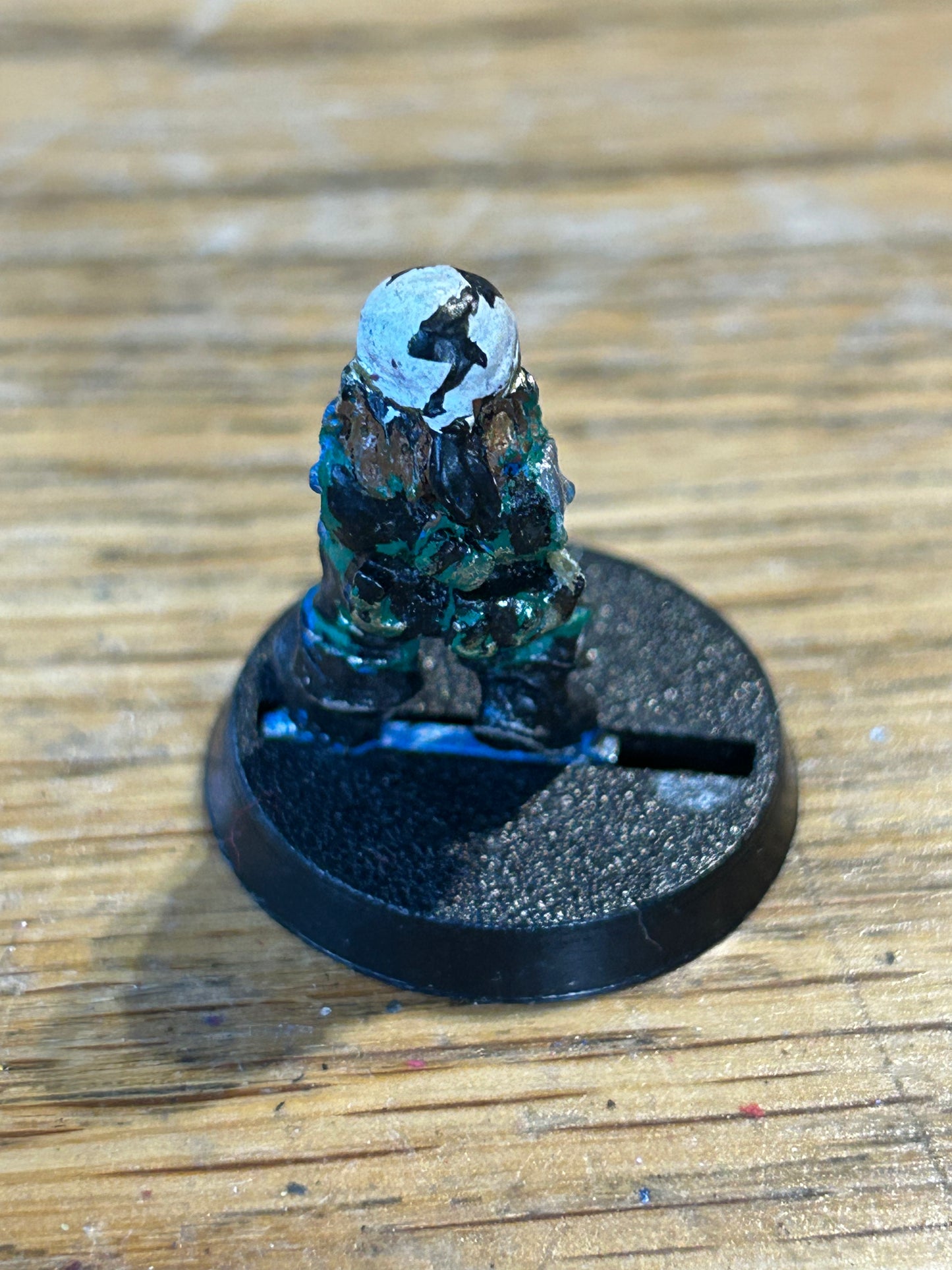 Rogue Trader Warhammer 40k Squat Adventurer (no plastic arms or weapon)