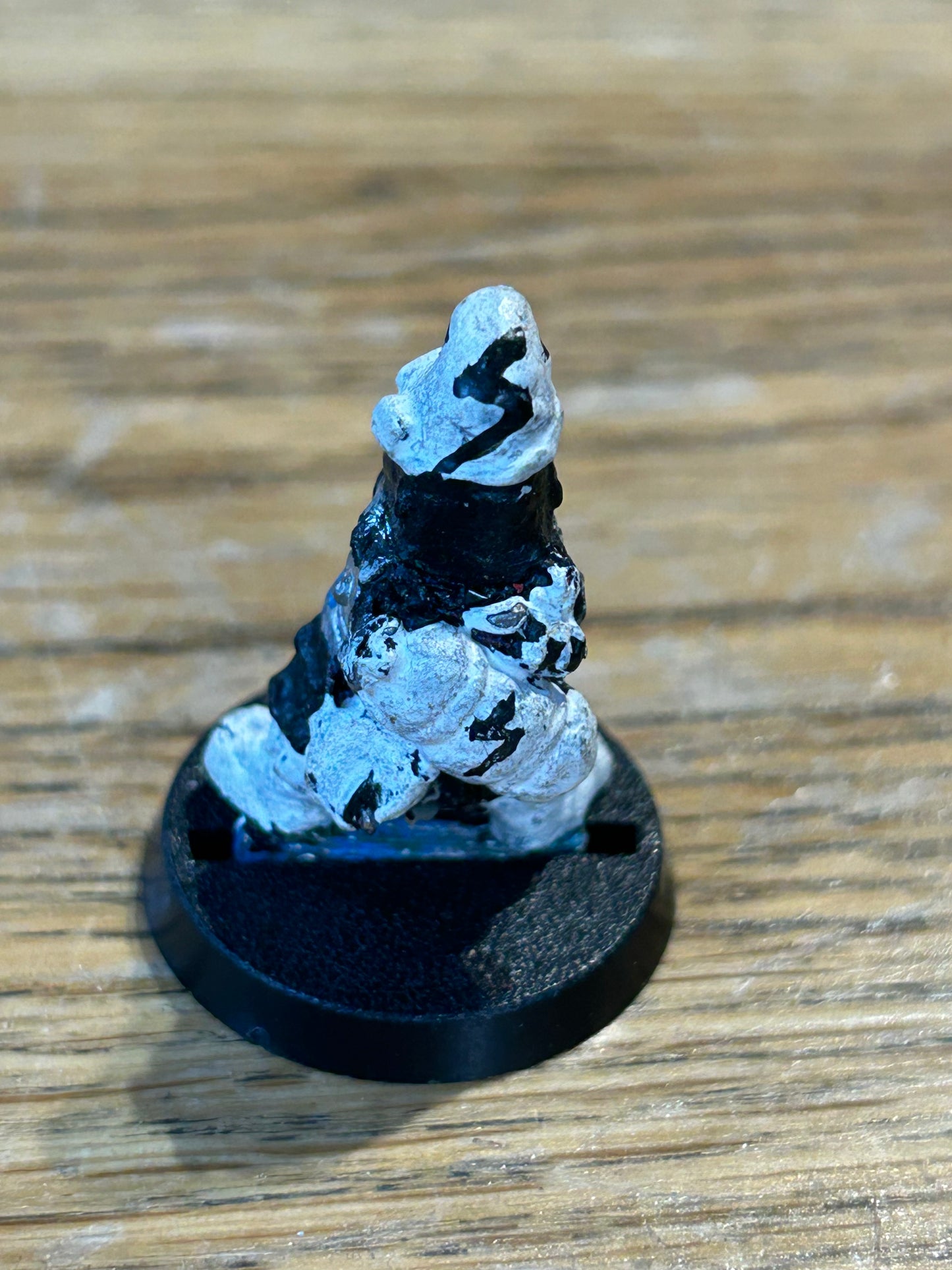 Rogue Trader Warhammer 40k Squat Adventurer (no plastic arms or weapon)