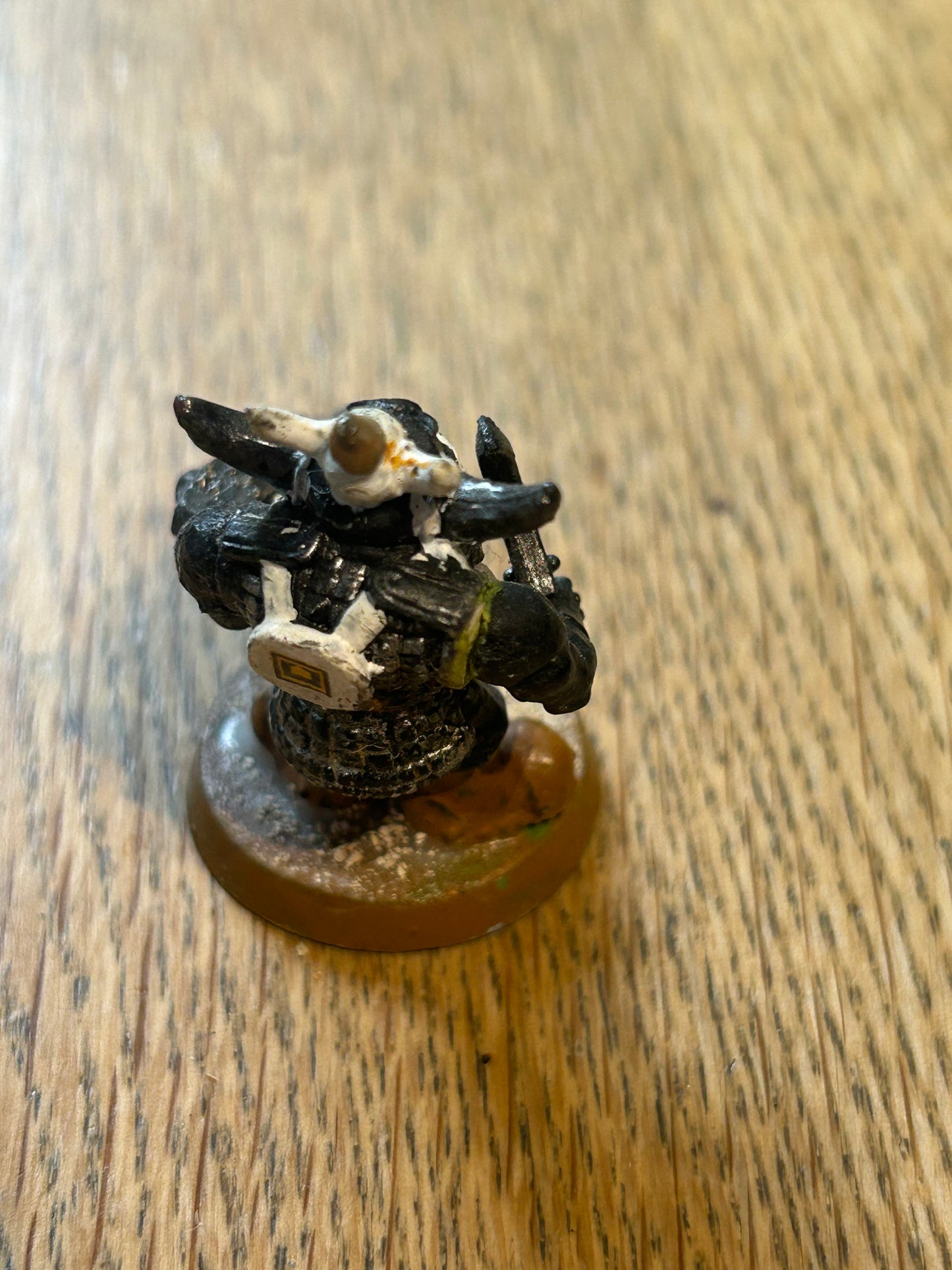 Warhammer 40k - Orks, Classic Rogue Trader - Goff Orc Skarboy, Skar Boy