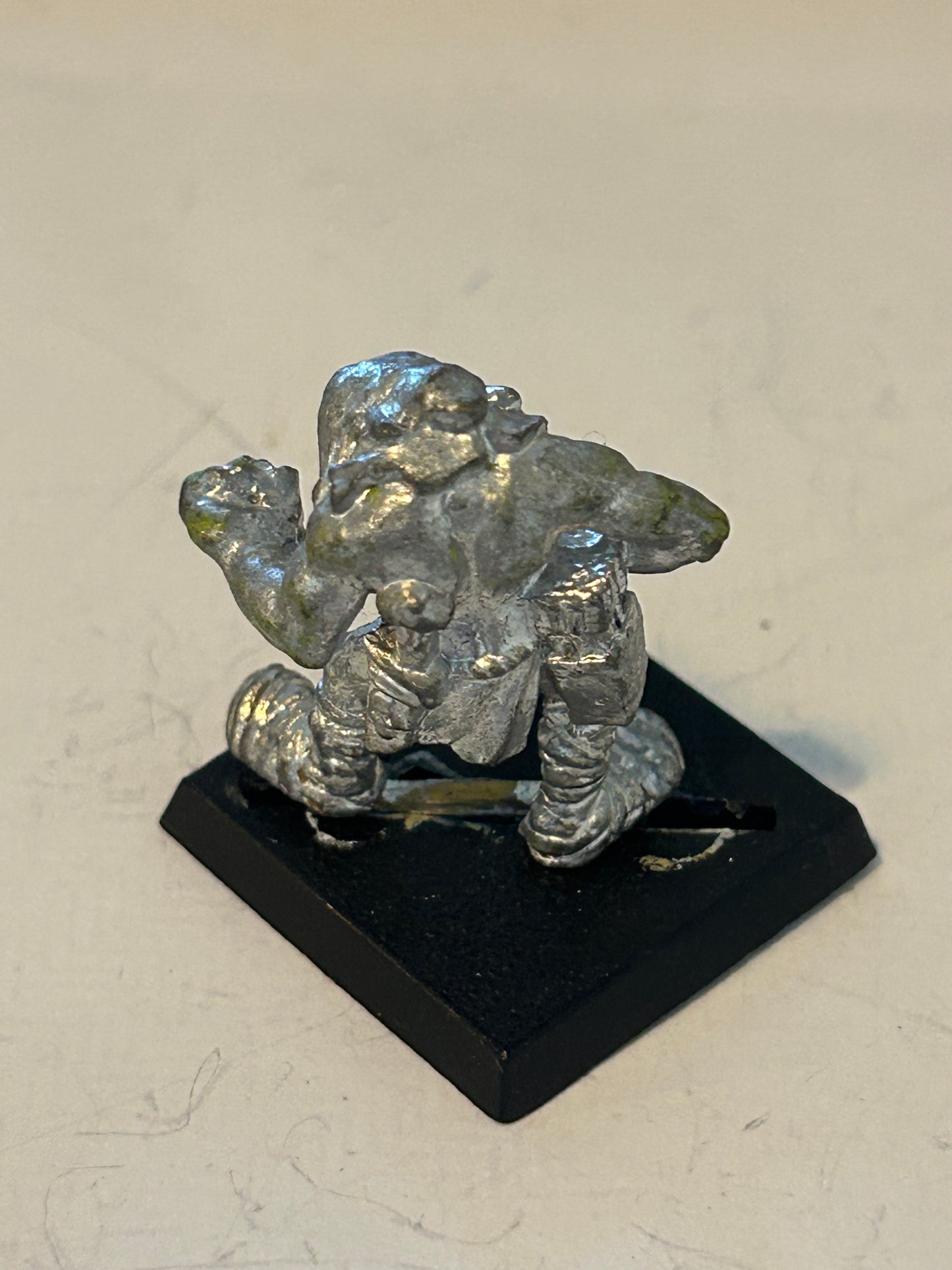 Warhammer fantasy orc crossbowman (no crossbow)