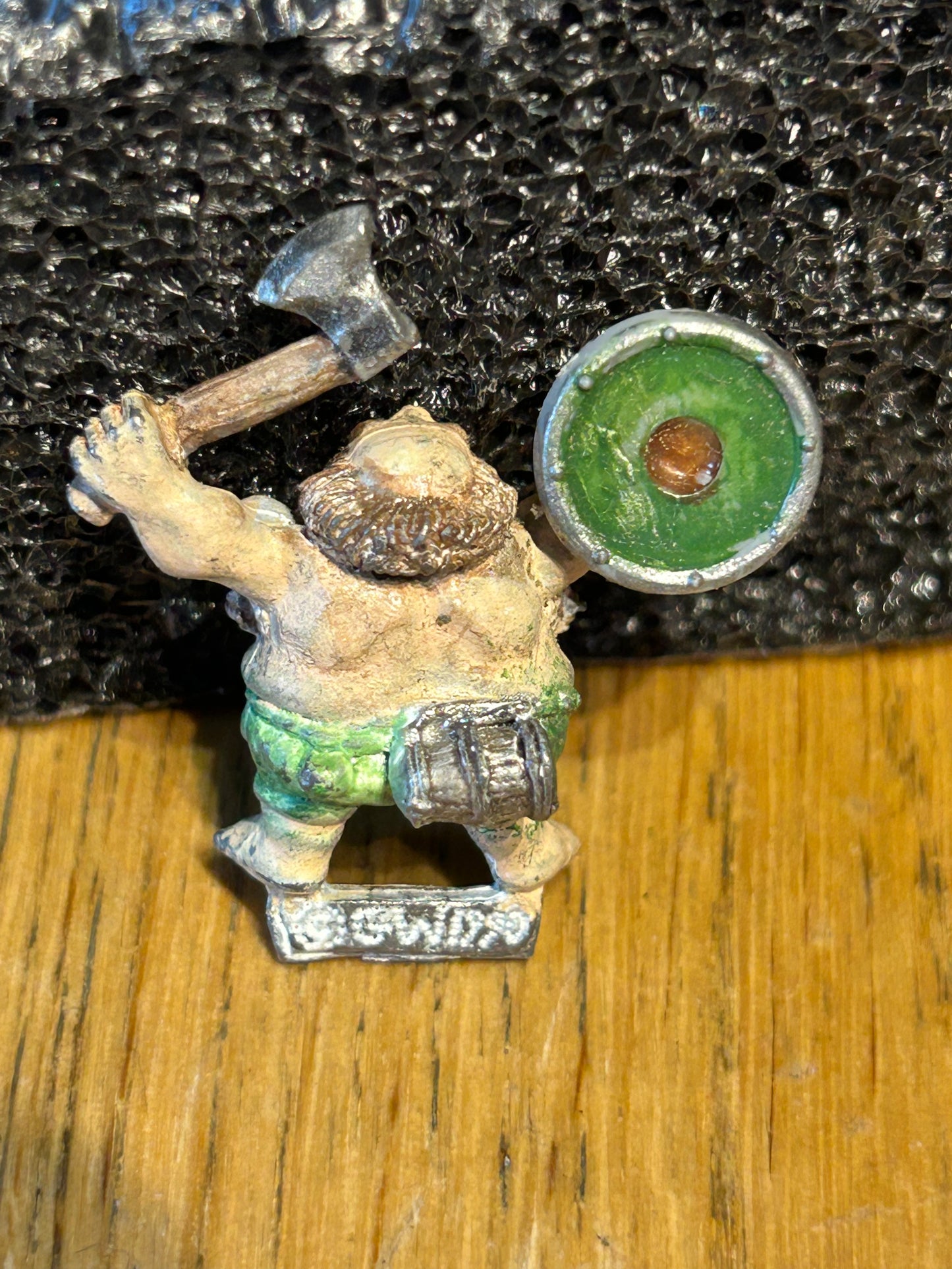 Warhammer fantasy Norse dwarfs 4311/33Troll Slayer w. Sword & Axe 1 Colin Dixon (converted so no sword).