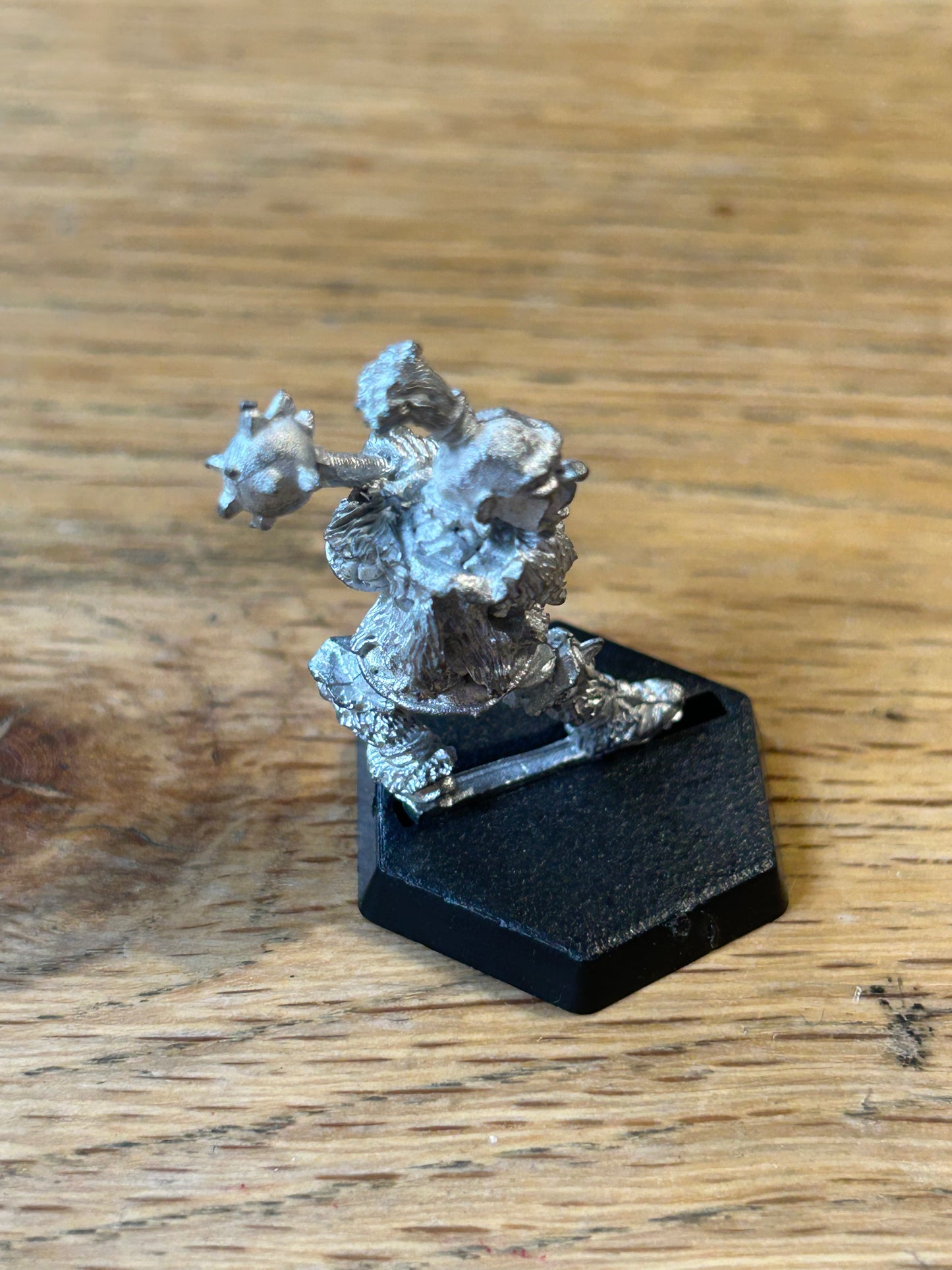 Half Orc of Saruman ME43 Citadel 1986 metal warhammer fantasy with mace