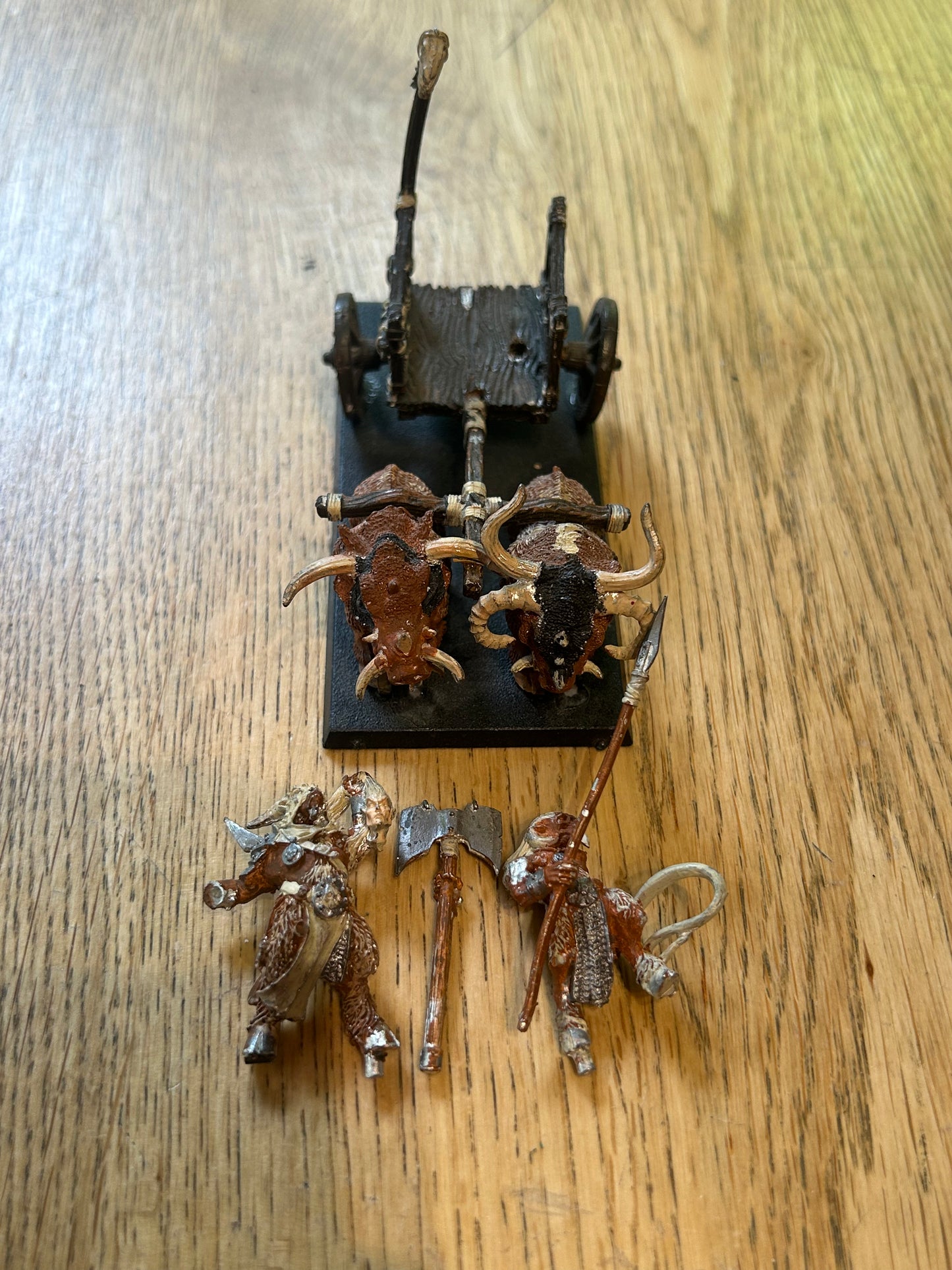 Warhammer fantasy beastman tuskgor chariot metal