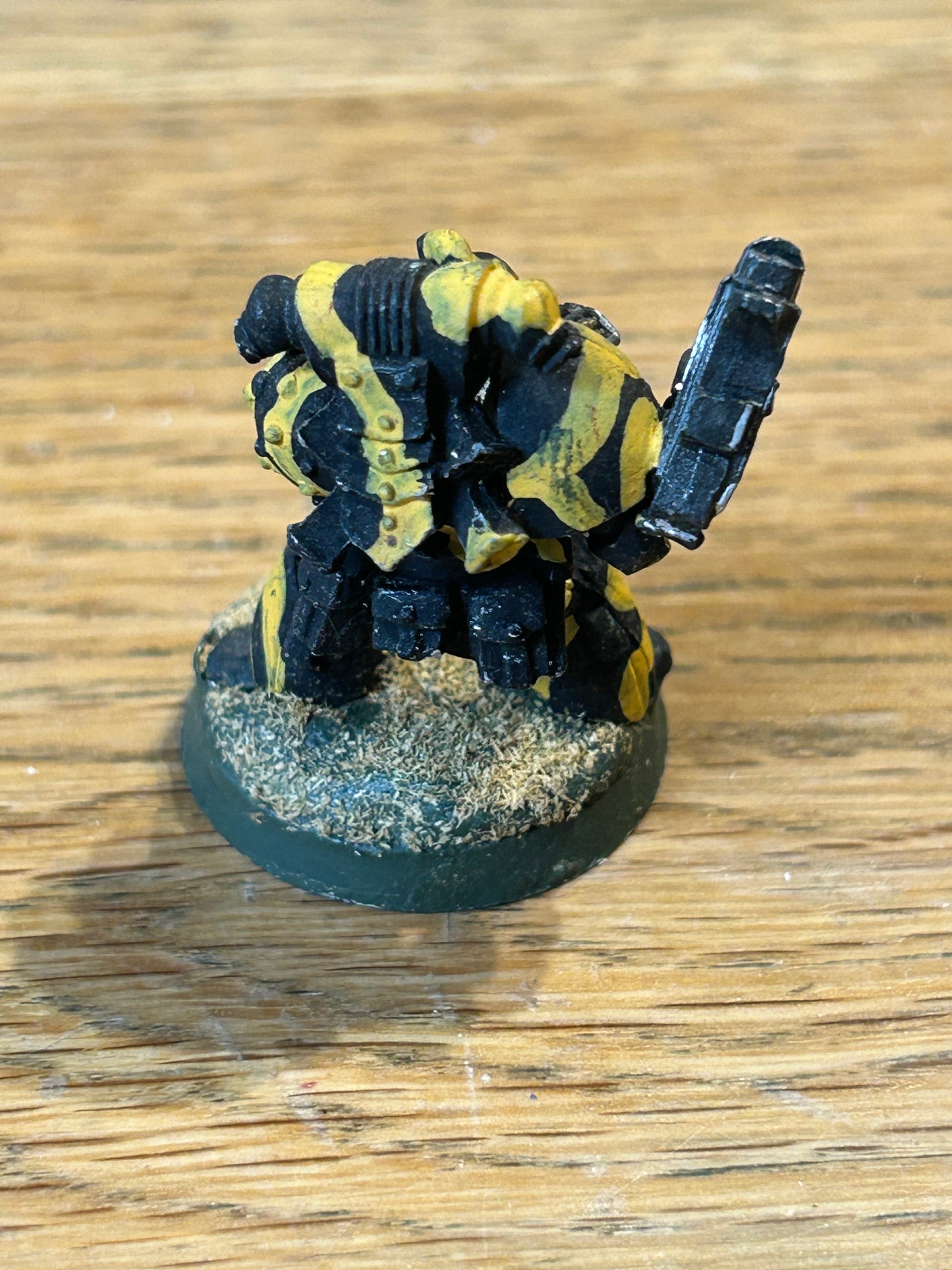 Rogue Trader Space Marine Brother Craig Metal Citadel (has milliput on the base which will need removing if you want rebase, tab is still there)