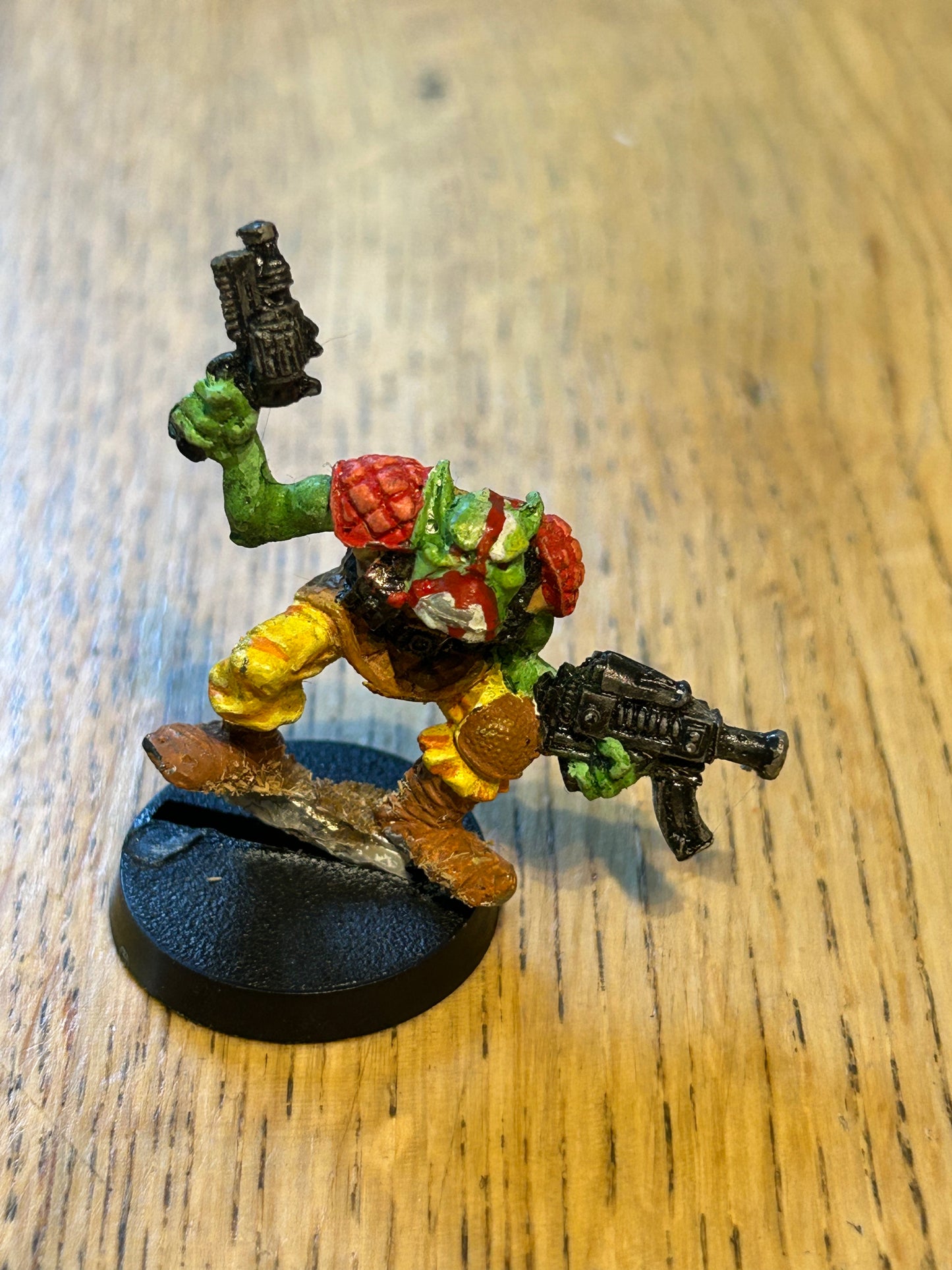 Warhammer 40k Space Ork Orks Bolt Pistol and Bolta 070510 Rogue Trader 1991 GW