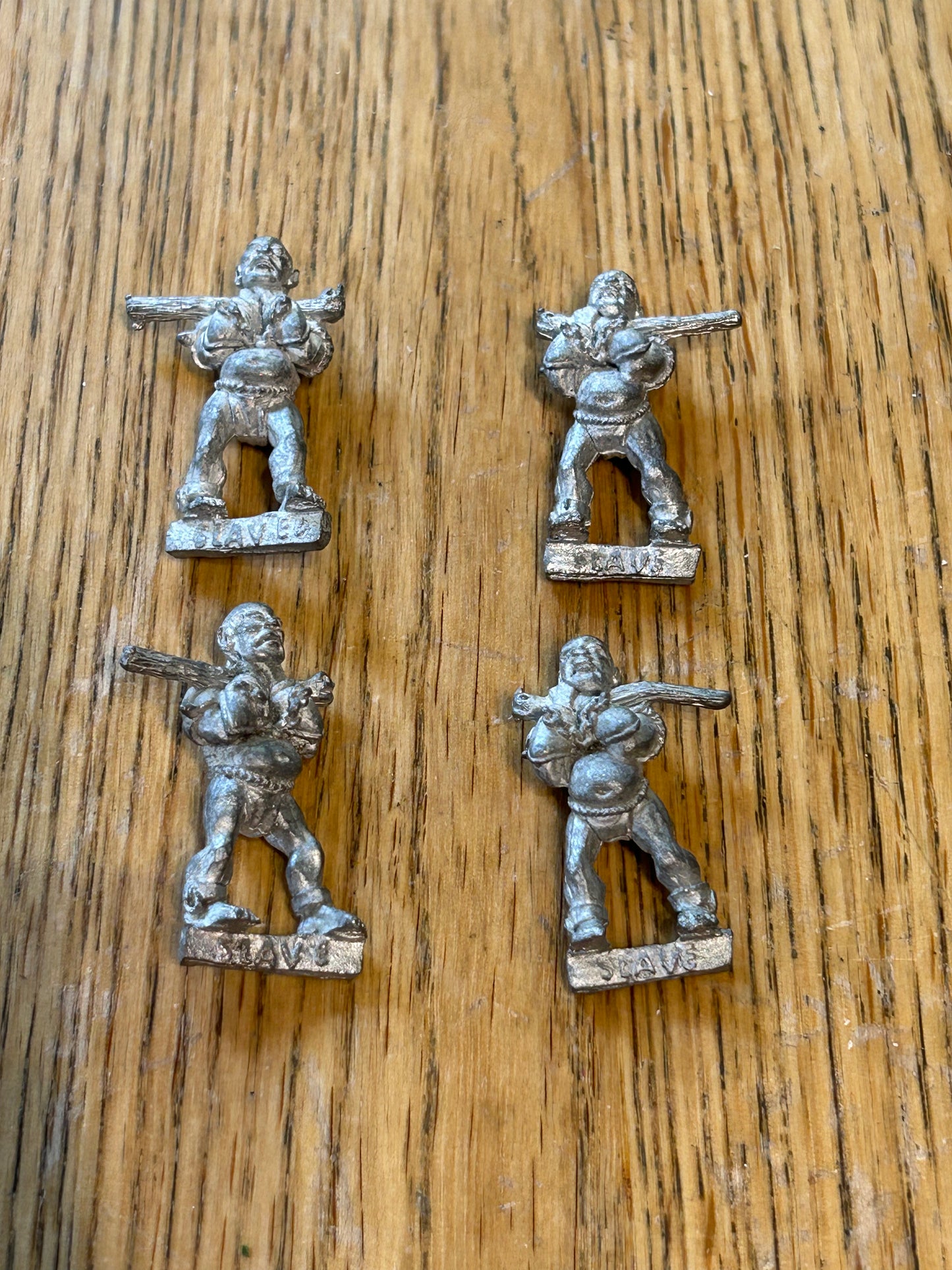 Citadel Games Workshop C22 Slann Slave Bearers x4