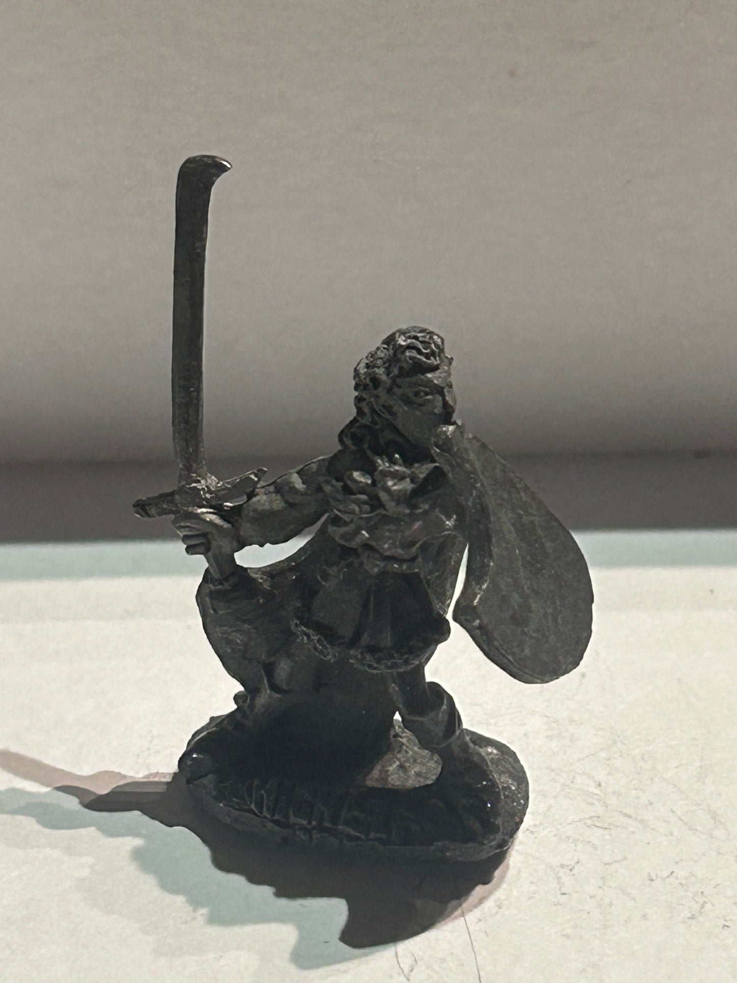Citadel Miniatures, C08 High Elves, High Elf Thief with sword and shield
