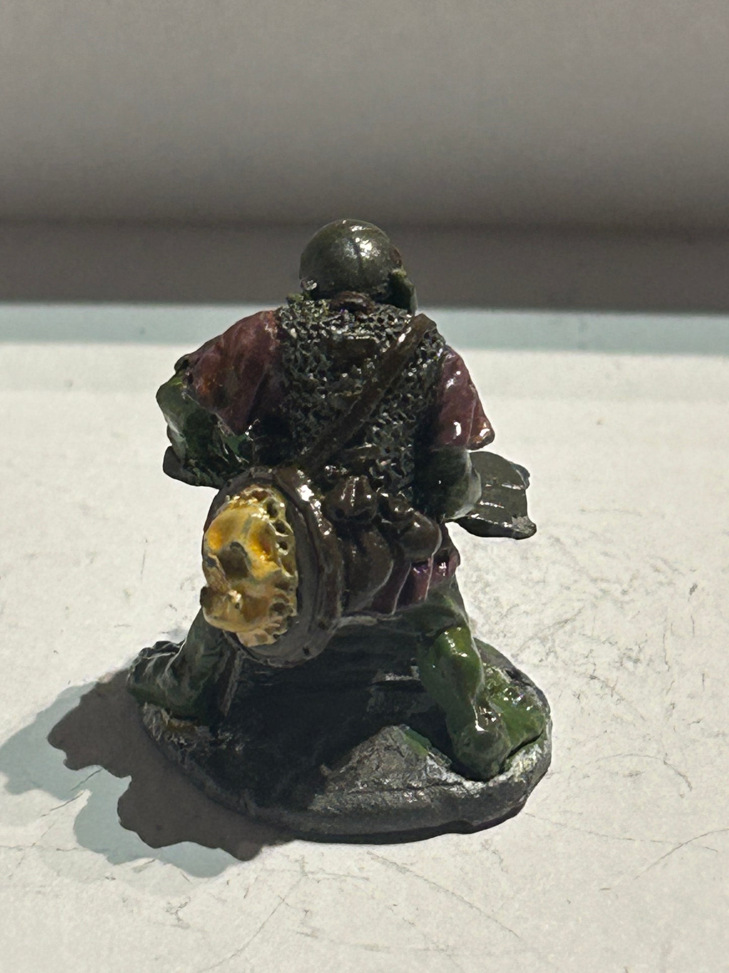 Citadel - Pre Slotta - Warhammer - C15 armoured Orc bodyguard - with large axe 1984