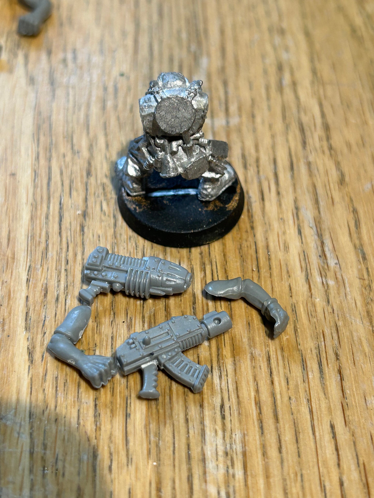 Warhammer 40k converted (arm removed) ork painboy
