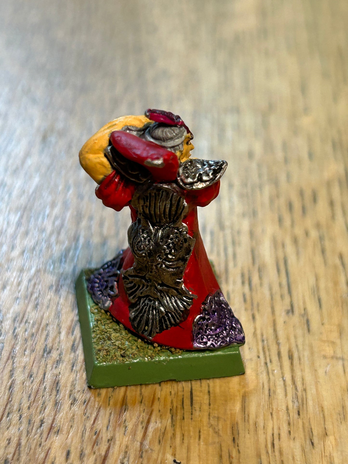 Warhammer Fantasy Old World Dark Elf Sorcerer