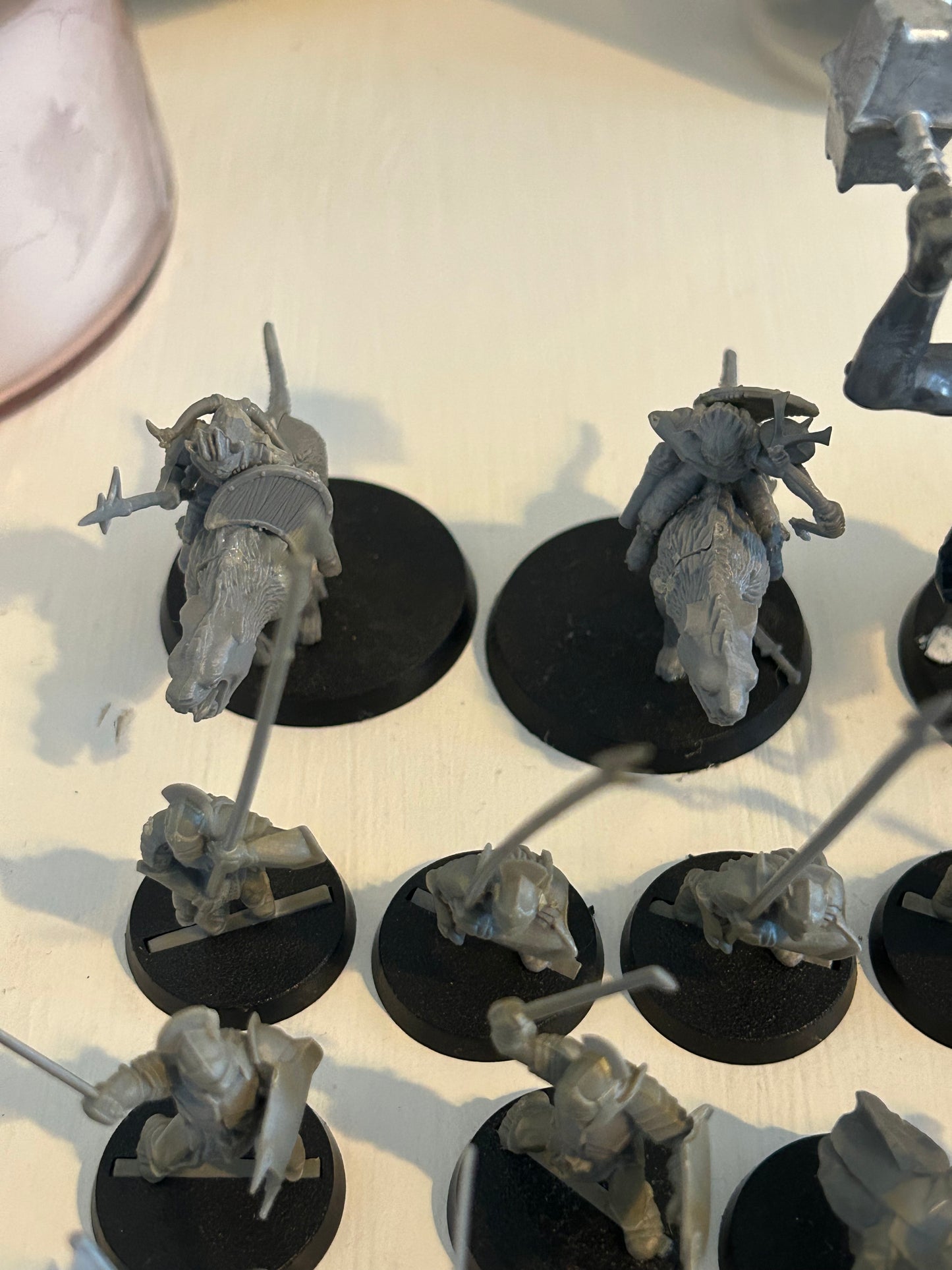 MESBG large evil ork Uruk Hai and goblin army (1 troll, 23 goblins, 2 warg riders, 76 orcs/uruk hai, plus 9 damaged models)
