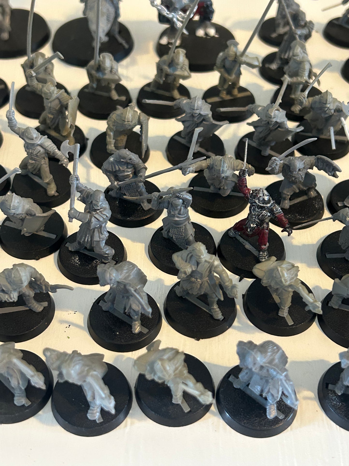 MESBG large evil ork Uruk Hai and goblin army (1 troll, 23 goblins, 2 warg riders, 76 orcs/uruk hai, plus 9 damaged models)