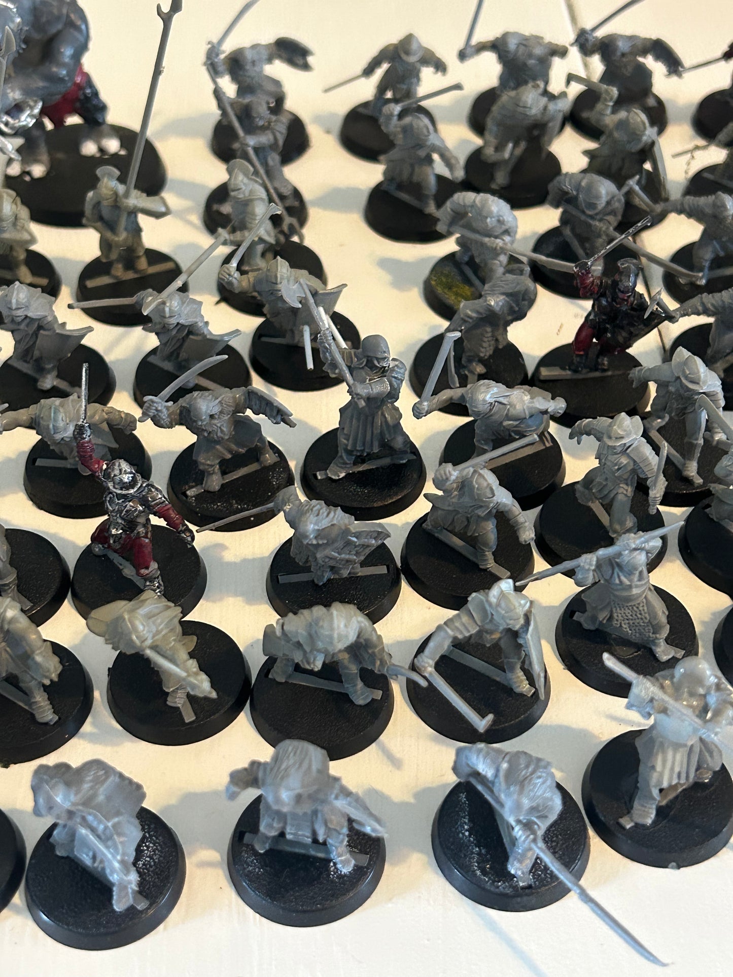 MESBG large evil ork Uruk Hai and goblin army (1 troll, 23 goblins, 2 warg riders, 76 orcs/uruk hai, plus 9 damaged models)